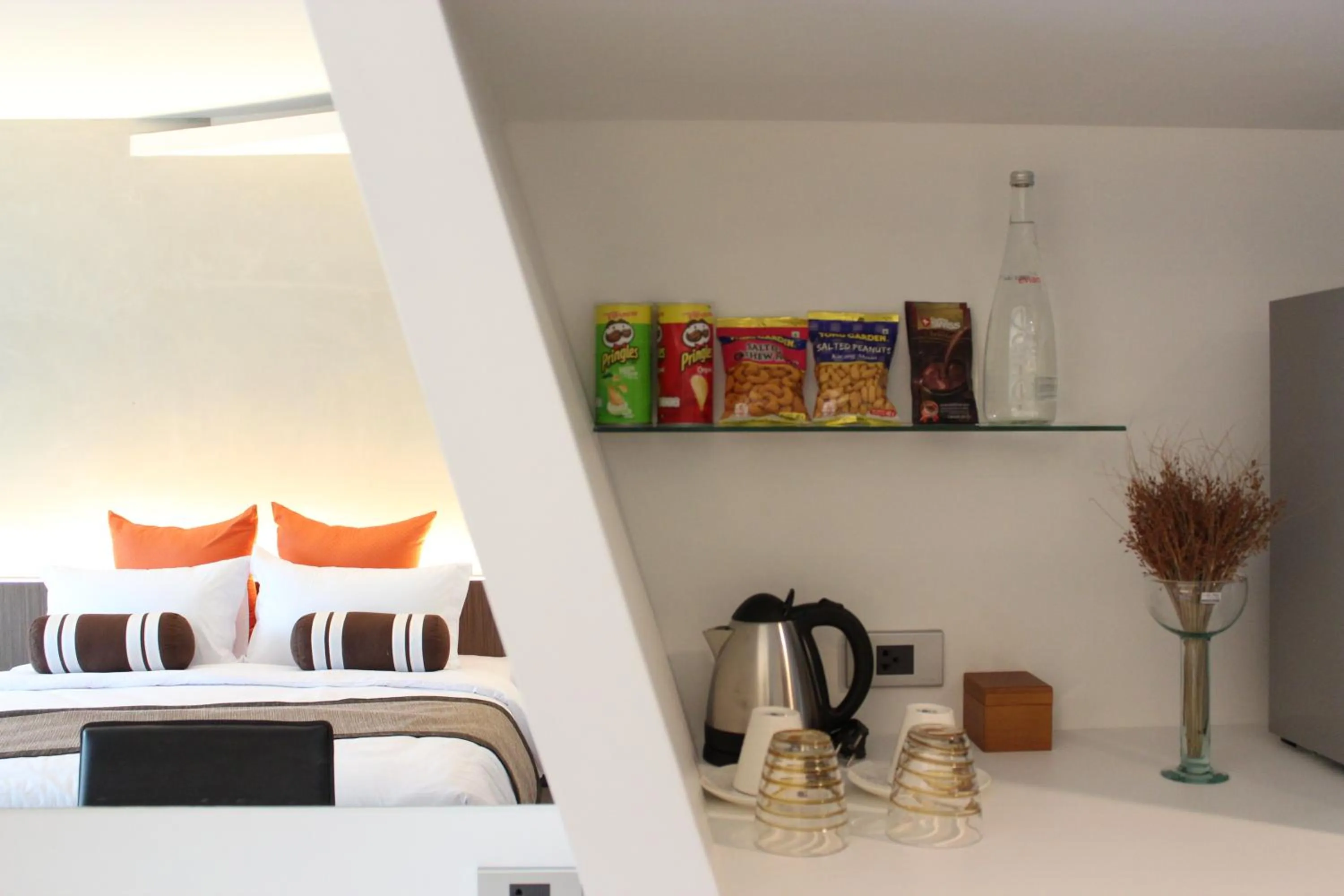 Coffee/tea facilities in Nine Forty One Hotel