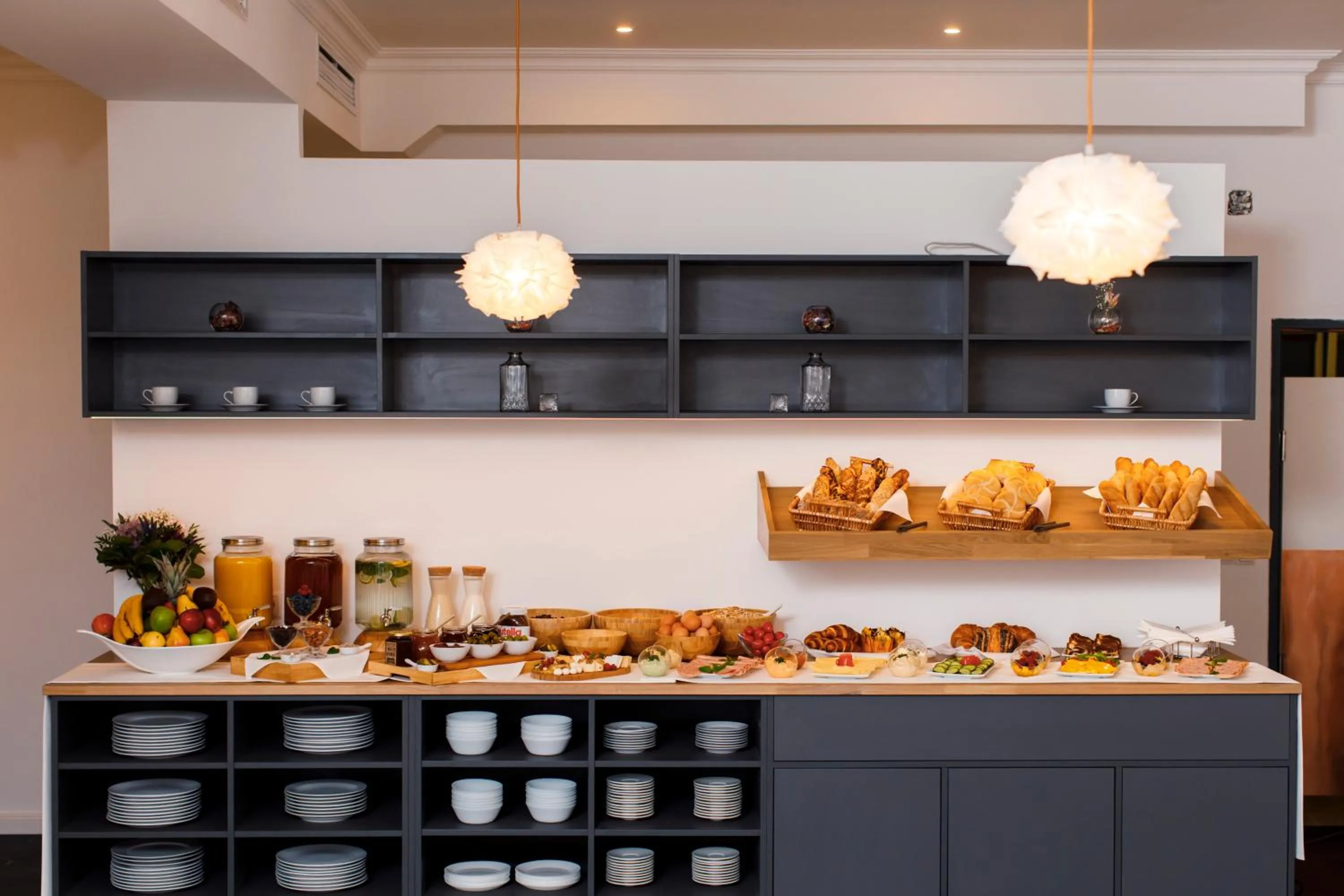 Food and drinks in Florum Hotel