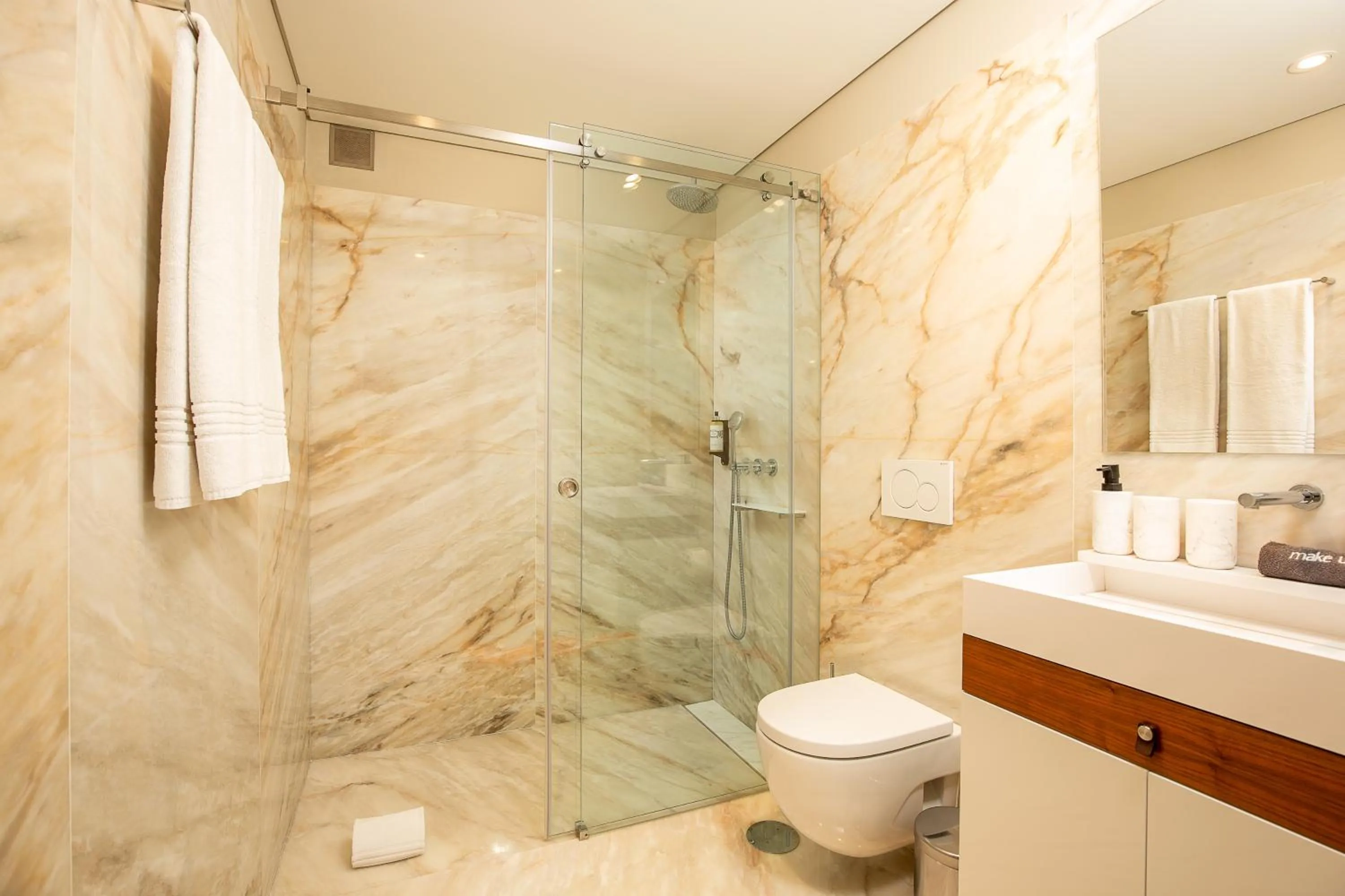 Bathroom in RS Porto Historic Center