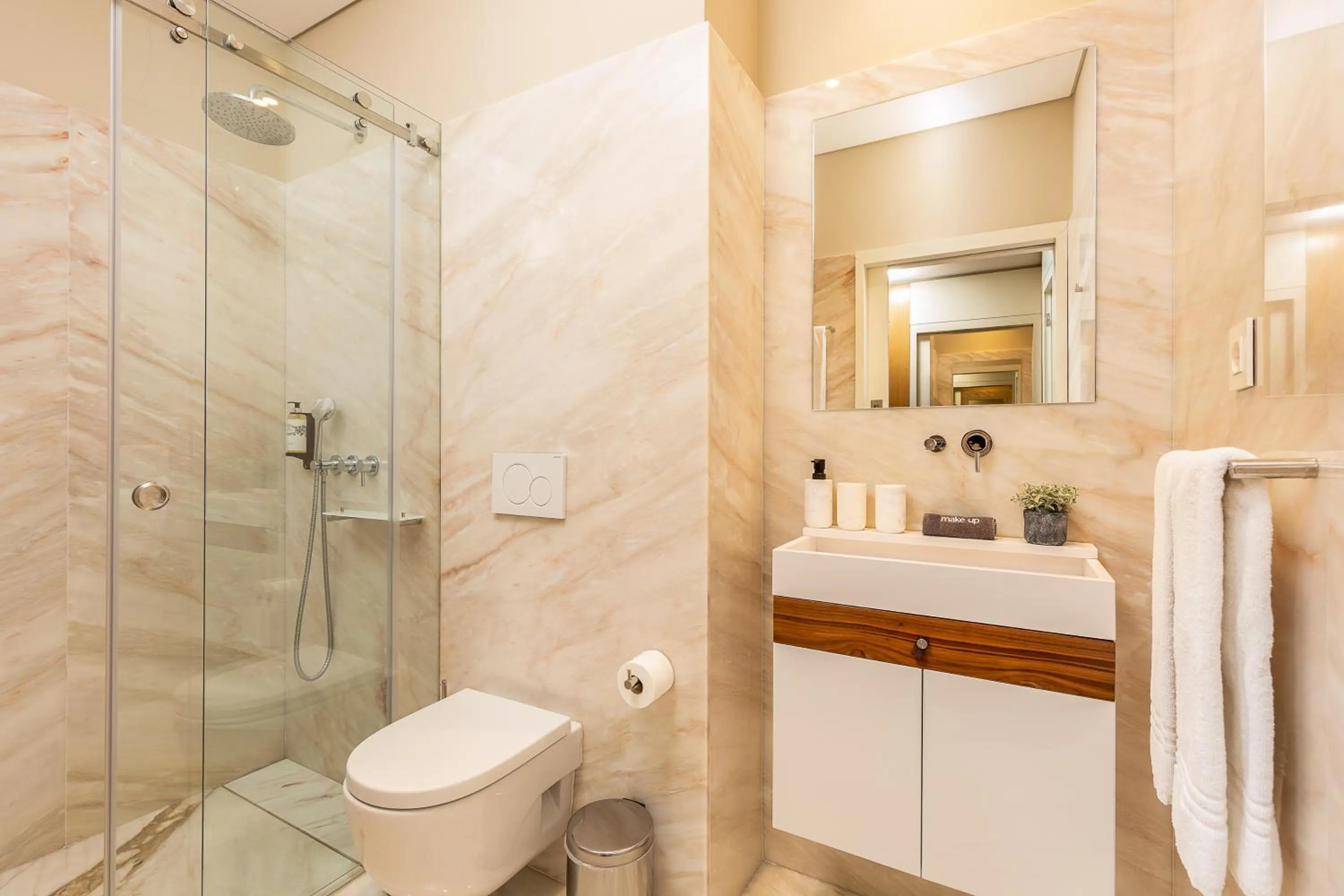 Bathroom in RS Porto Historic Center