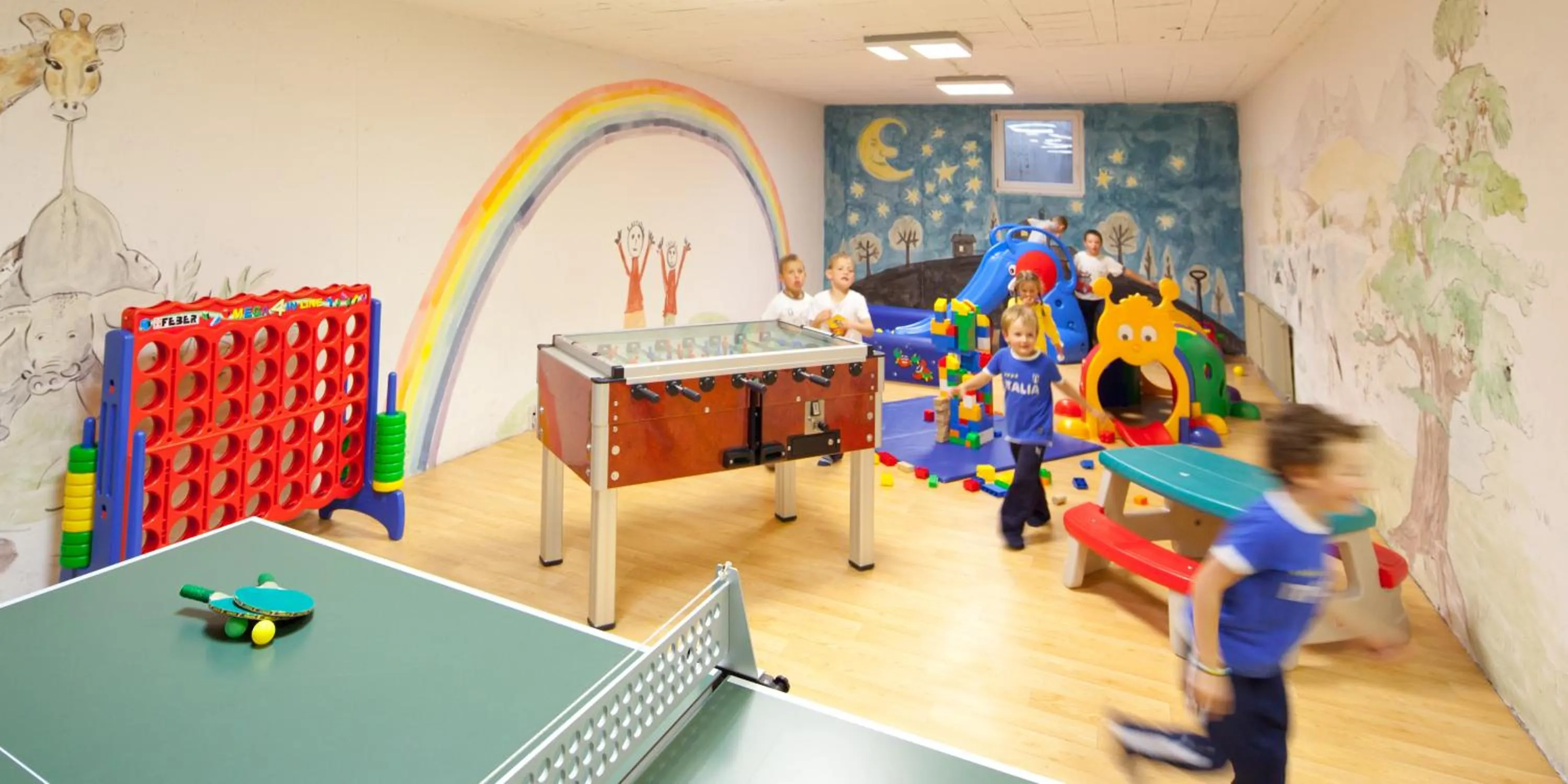 People in Hotel Antermoia