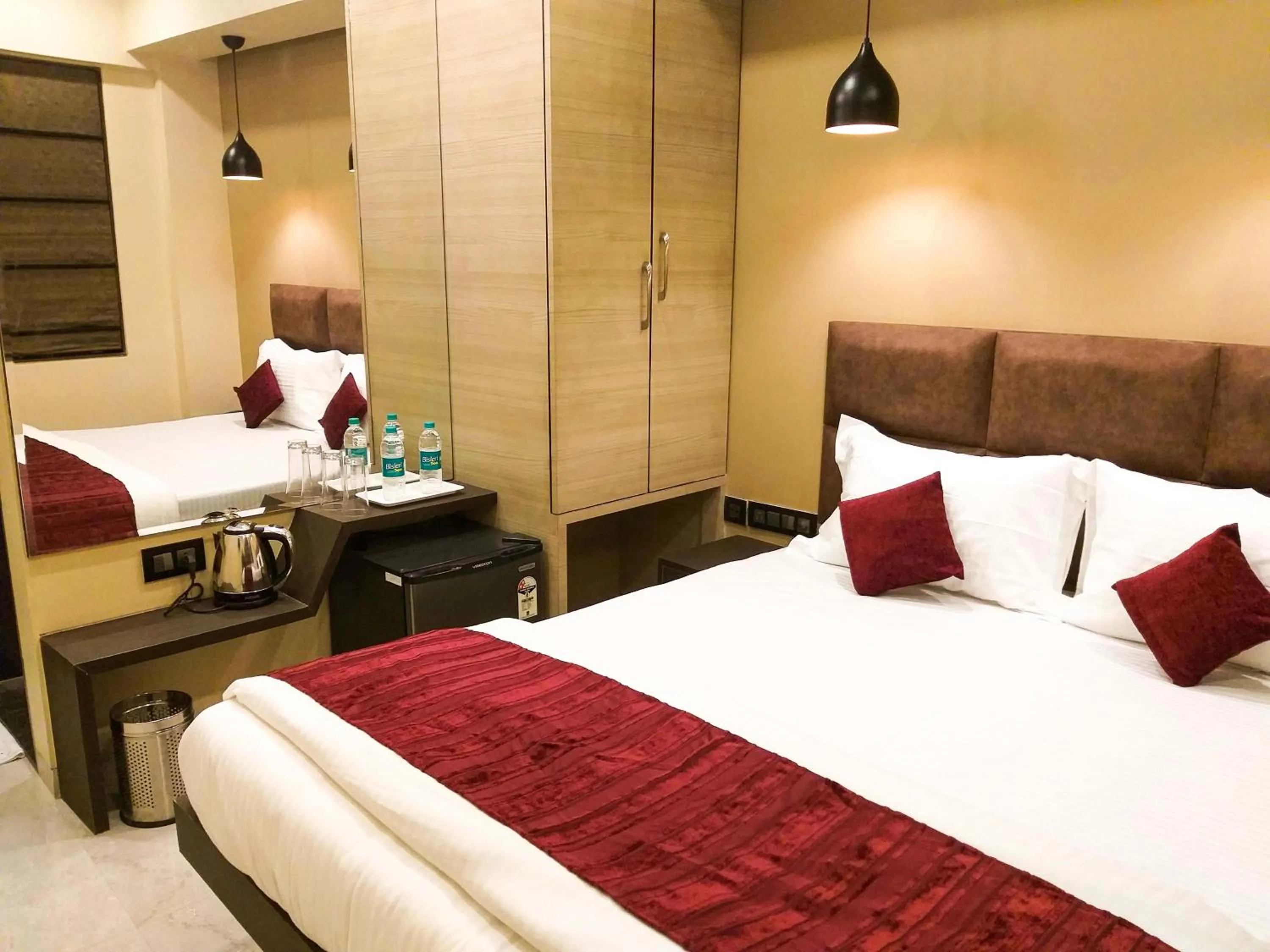 Photo of the whole room, Bed in The Fountain Inn - Fort