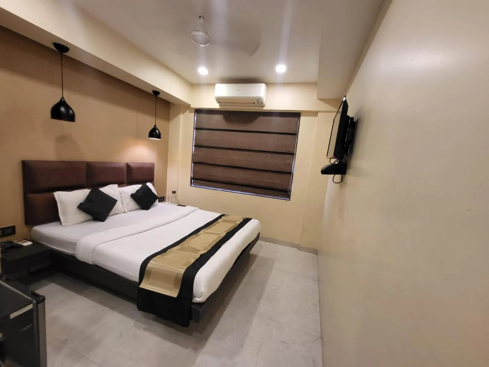 Bedroom, Bed in The Fountain Inn - Fort