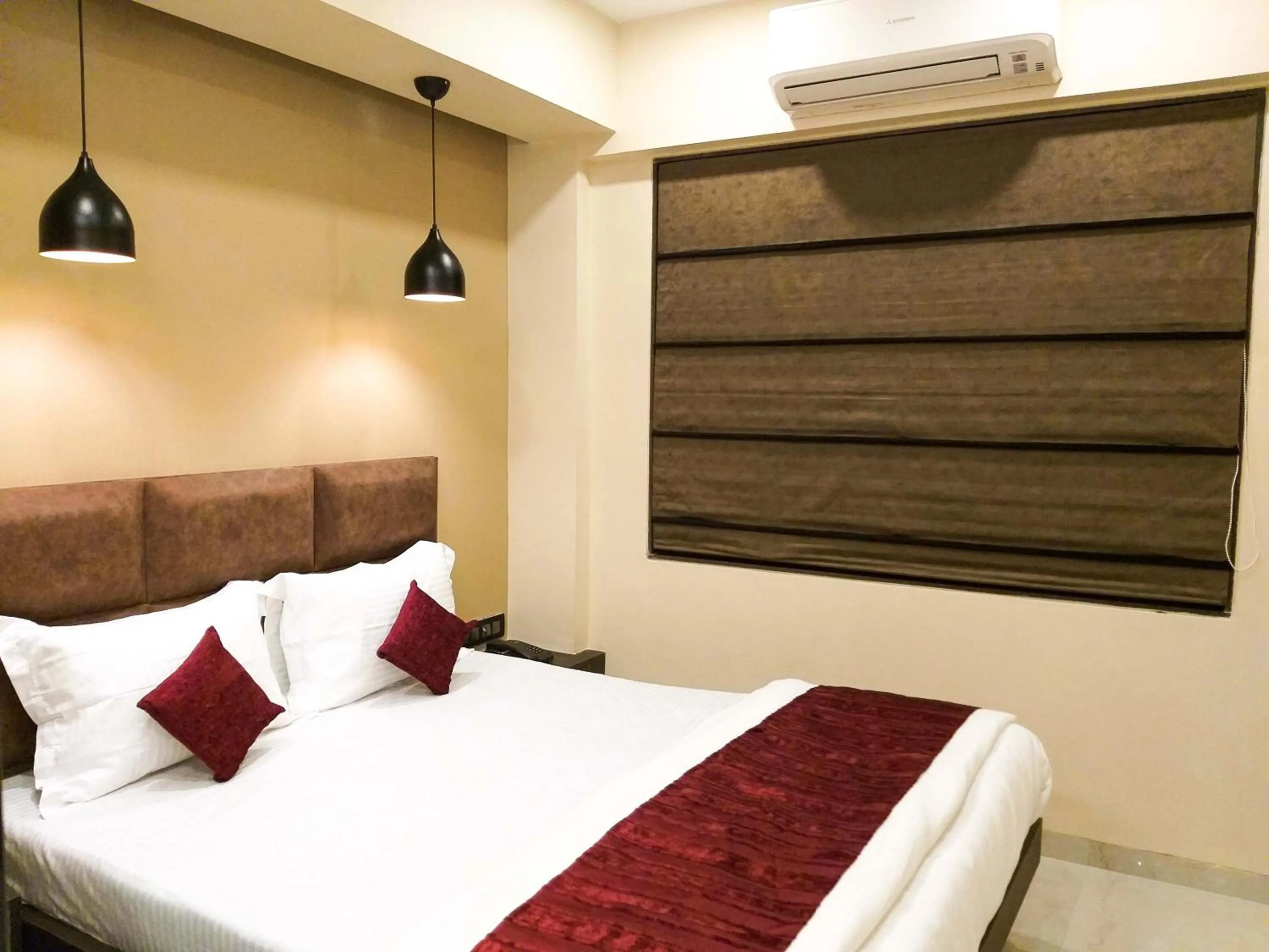 Bedroom, Bed in The Fountain Inn - Fort