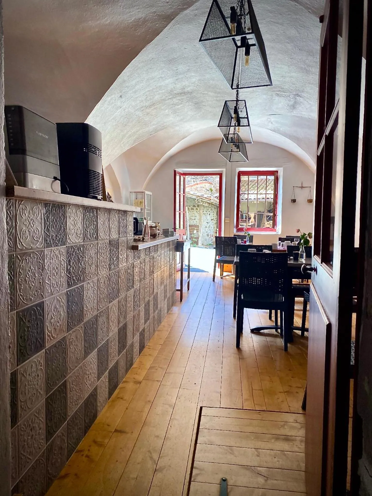 Restaurant/places to eat in Ermitage Saint Vincent B&B