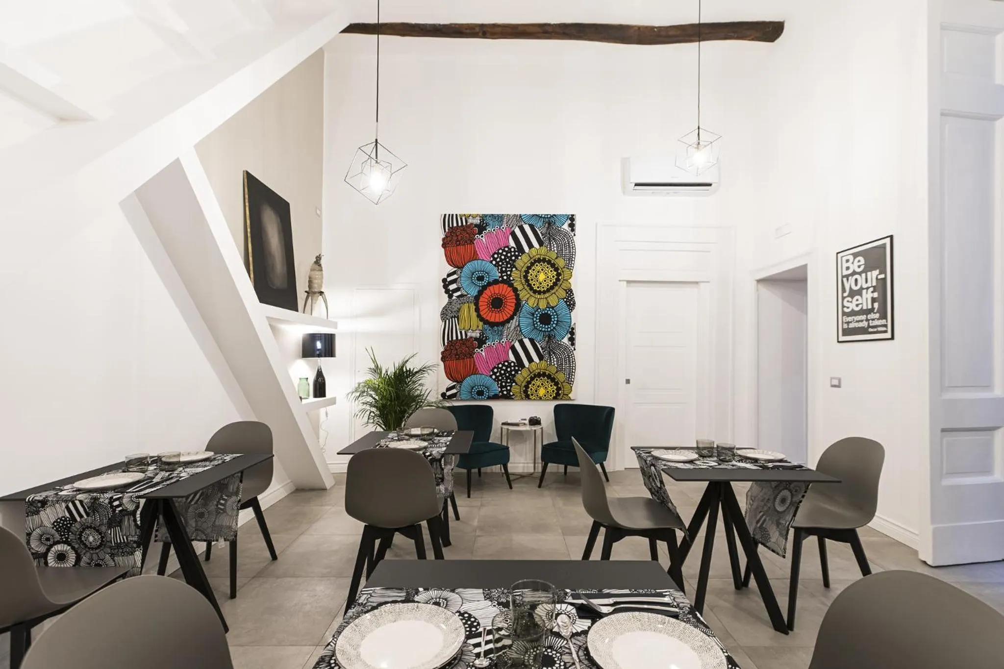 Living room in Bellini Suite