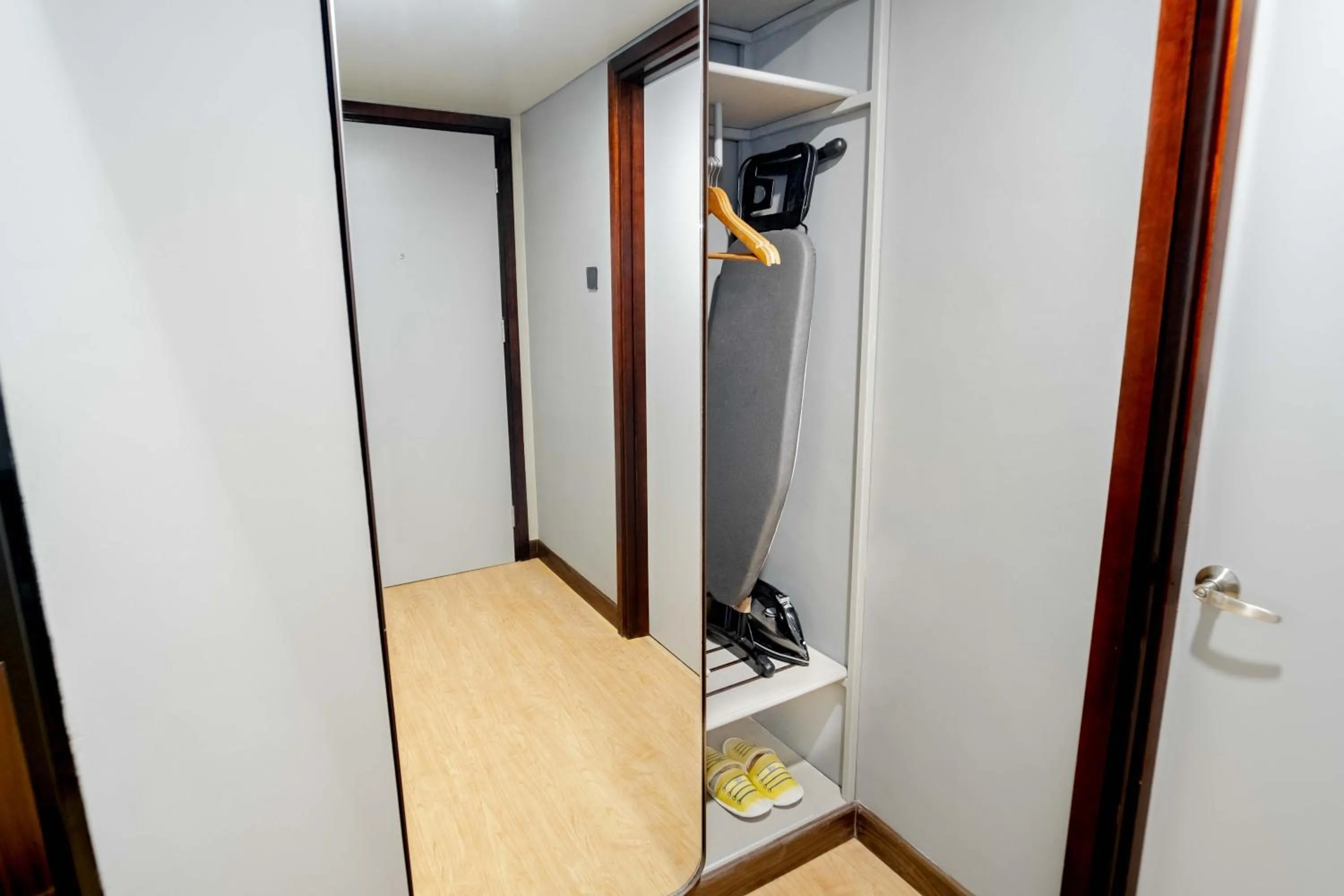 wardrobe in Yello Hotel Samarinda