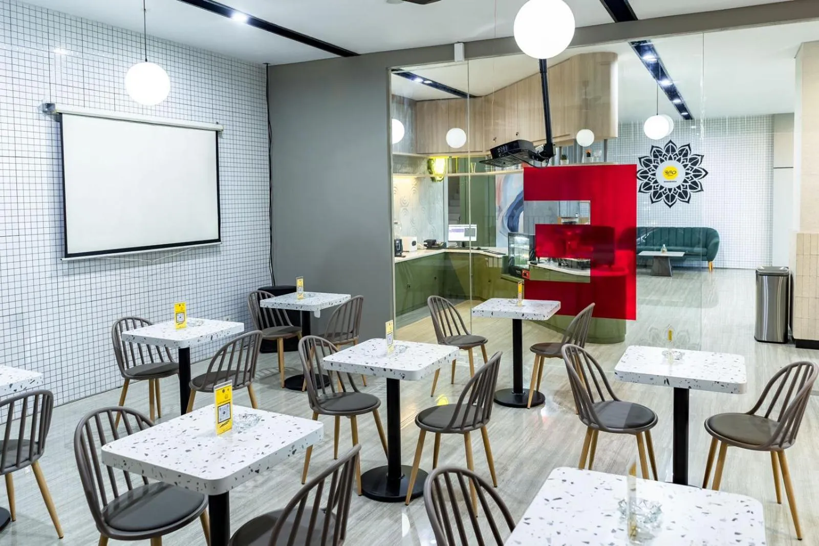 Lounge or bar in Yello Hotel Samarinda