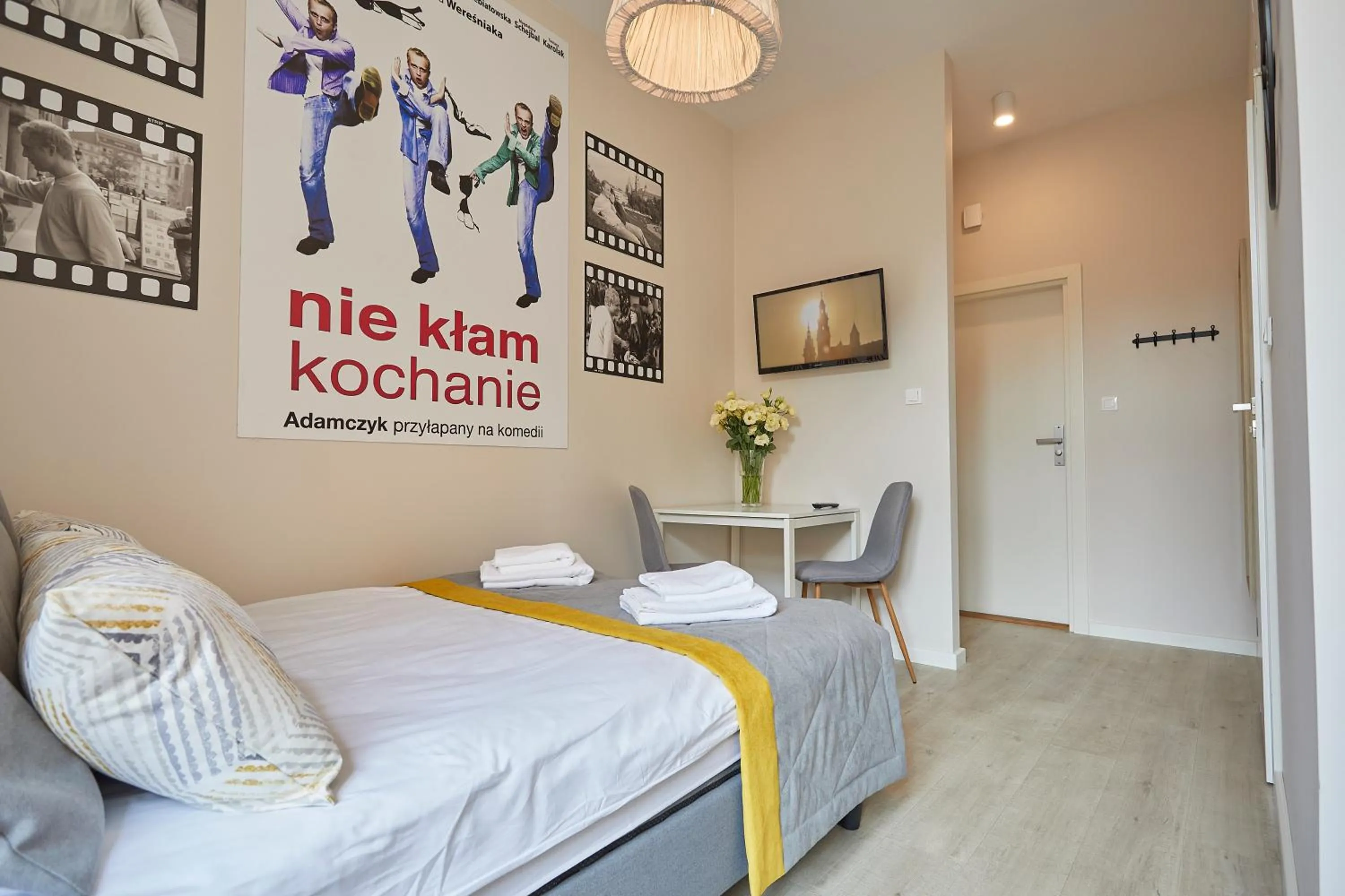 TV and multimedia, Bed in FLORIANSKA 32 by PI Apartments