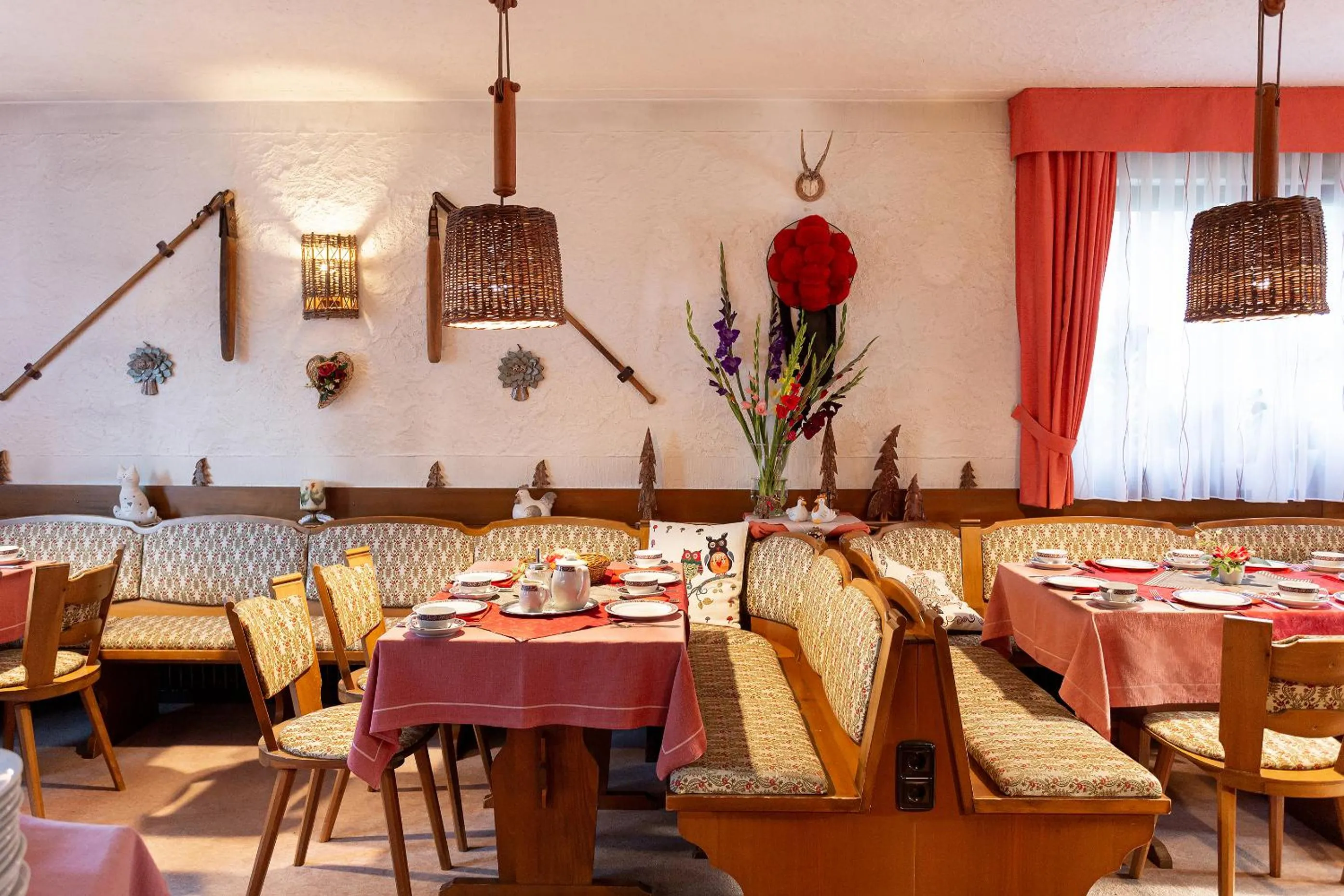 Restaurant/places to eat in Hotel Silberdistel
