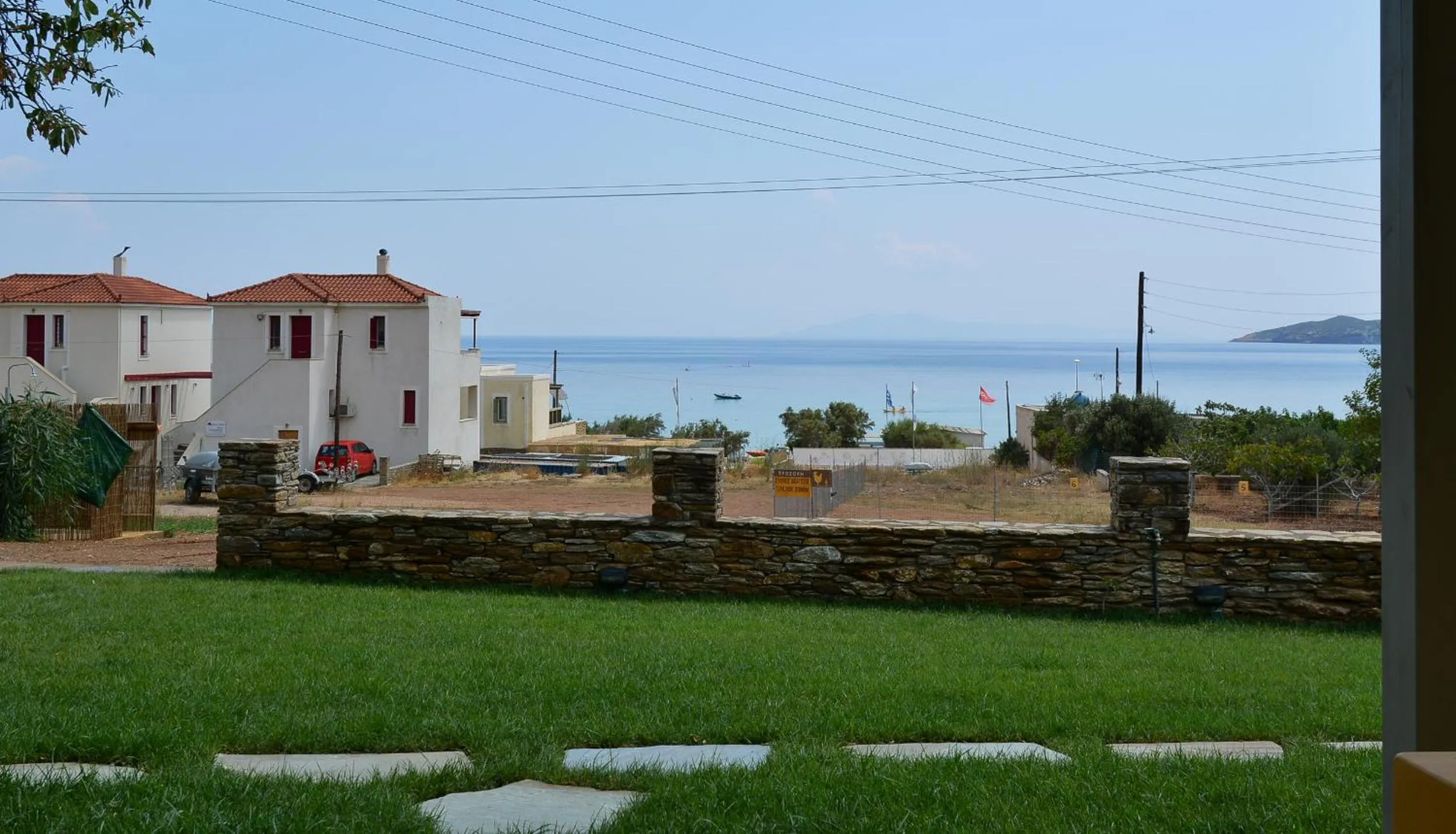 Property building in Rooster Guesthouse Rooms