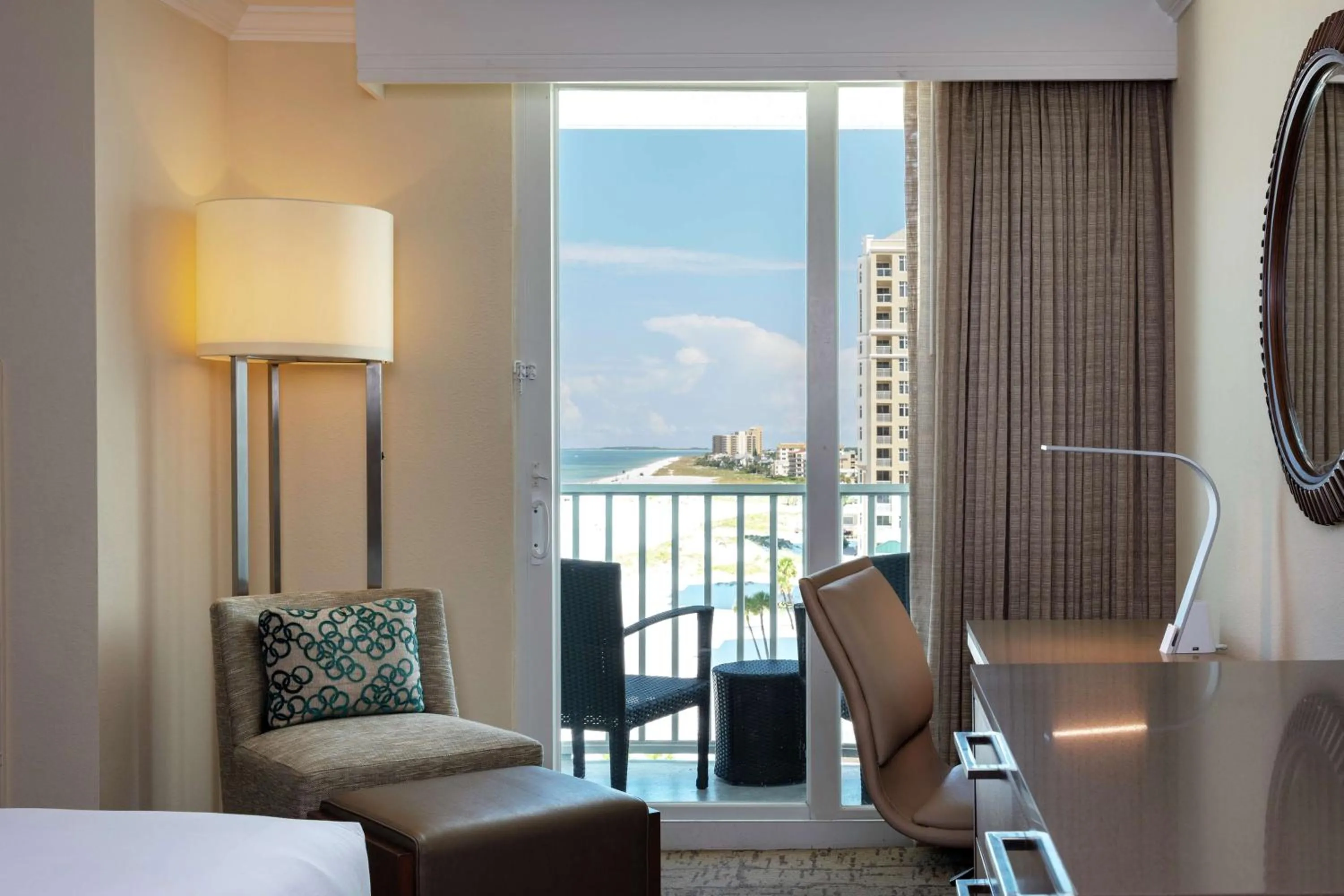 Bedroom, Bed in Hilton Clearwater Beach Resort & Spa