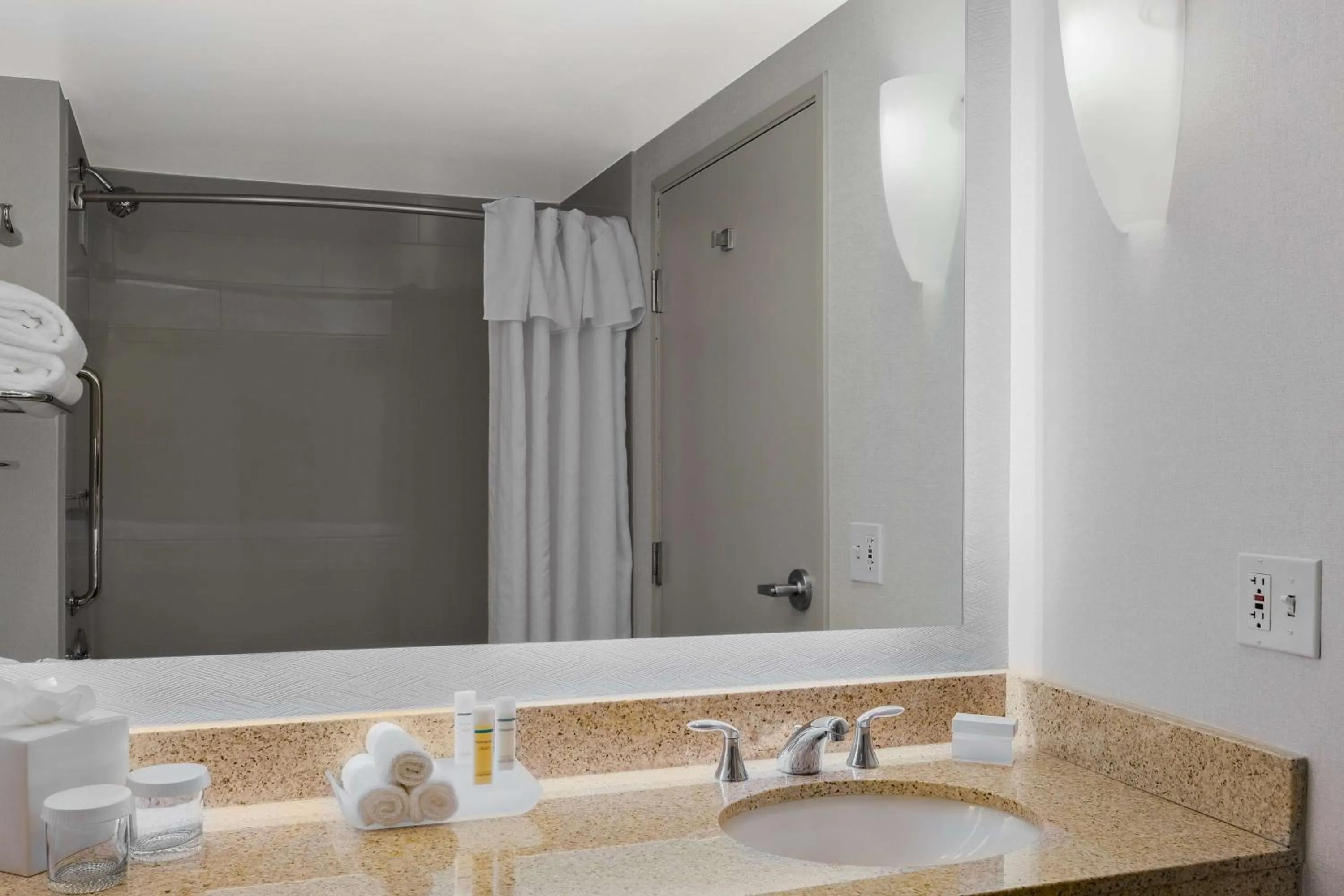 Bathroom in Homewood Suites by Hilton Seattle Downtown