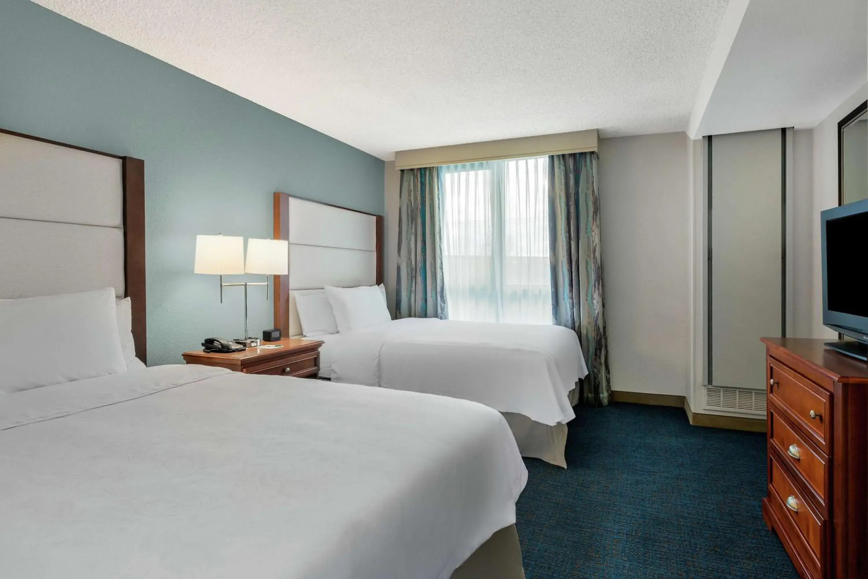 One-Bedroom Queen Suite with Sofa Bed - Non-Smoking in Homewood Suites by Hilton Seattle Downtown One-Bedroom Queen Suite with Sofa Bed - Non-Smoking in Homewood Suites by Hilton Seattle Downtown