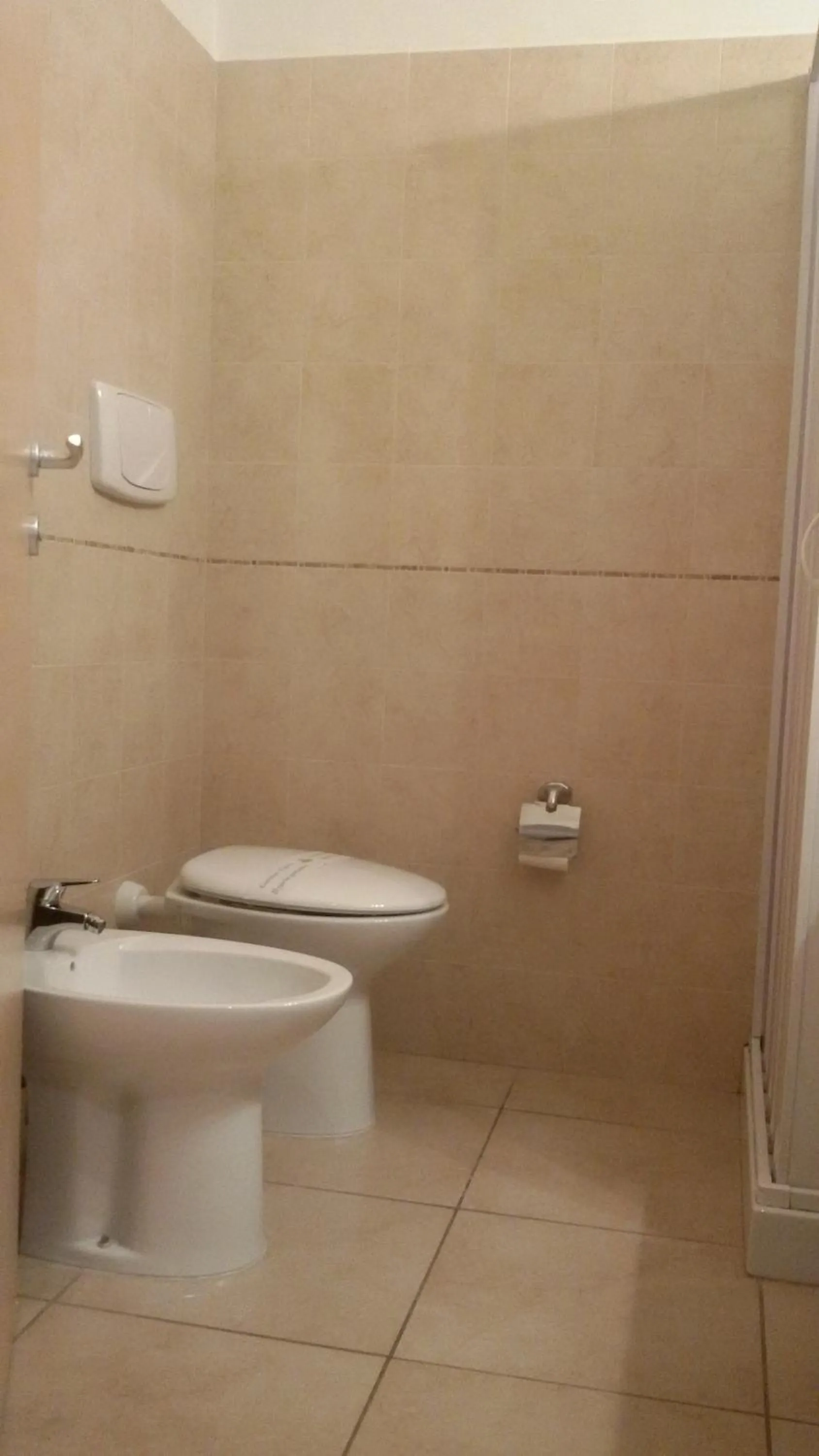 Bathroom in Hotel Corallo