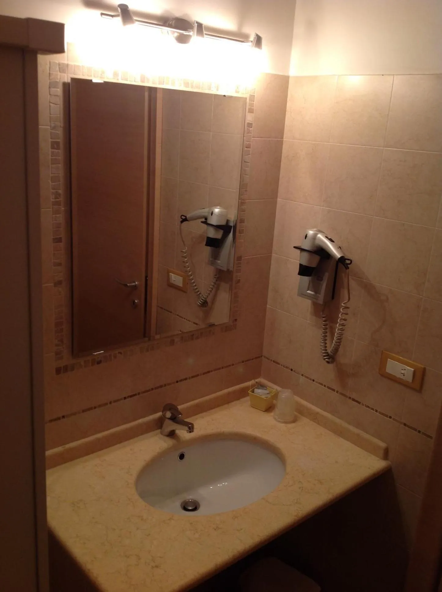 Bathroom in Hotel Corallo