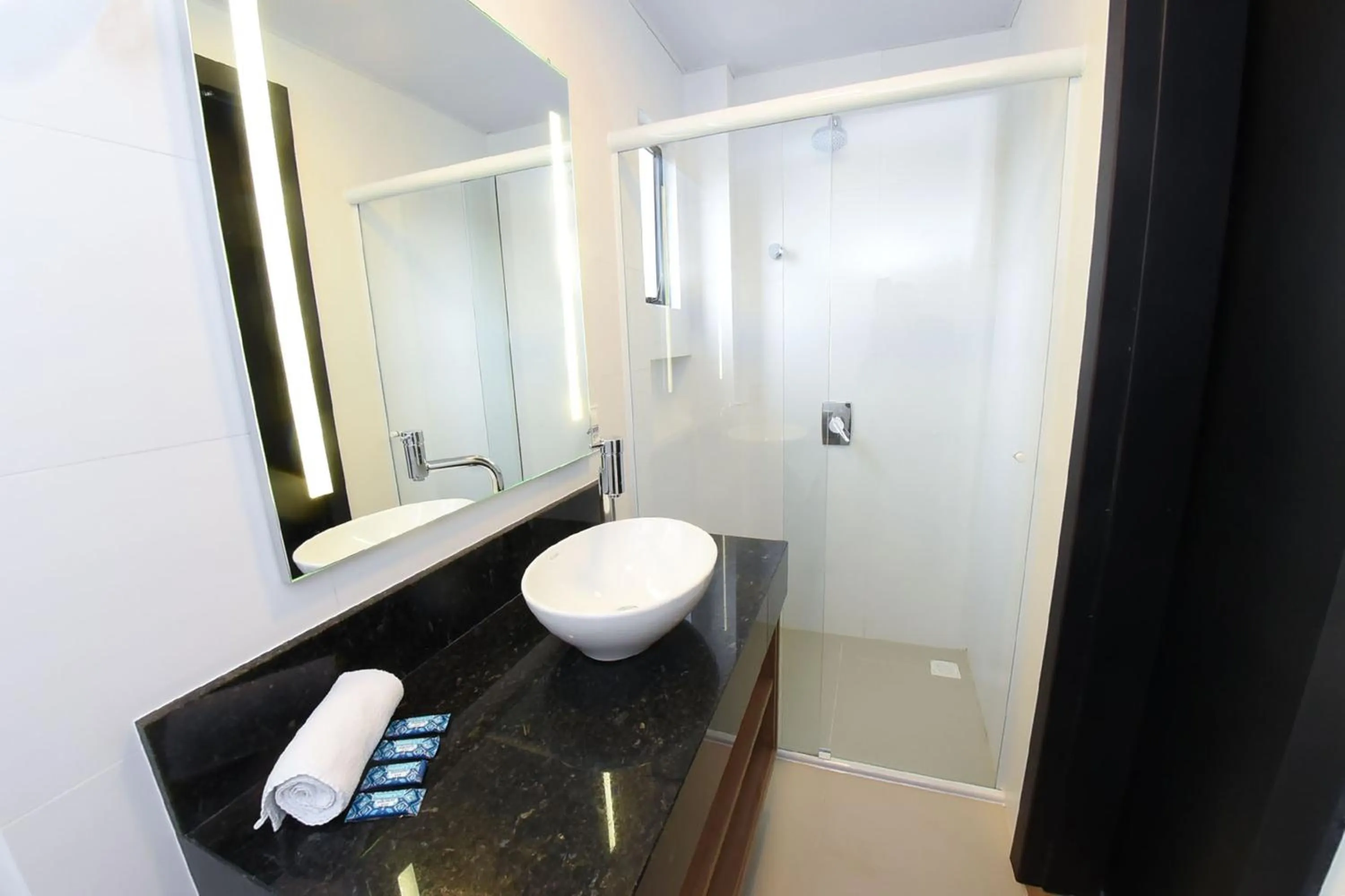 Shower in Arco do Sol Park Hotel