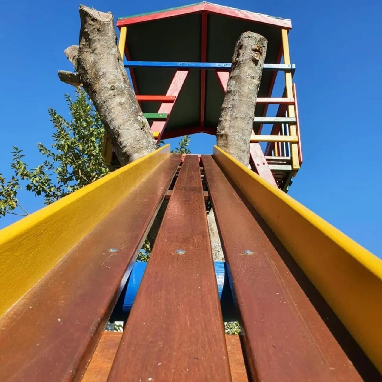 Children play ground in Arco do Sol Park Hotel