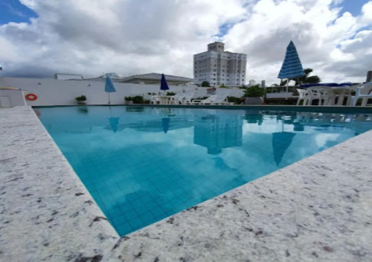 Swimming pool in Arco do Sol Park Hotel