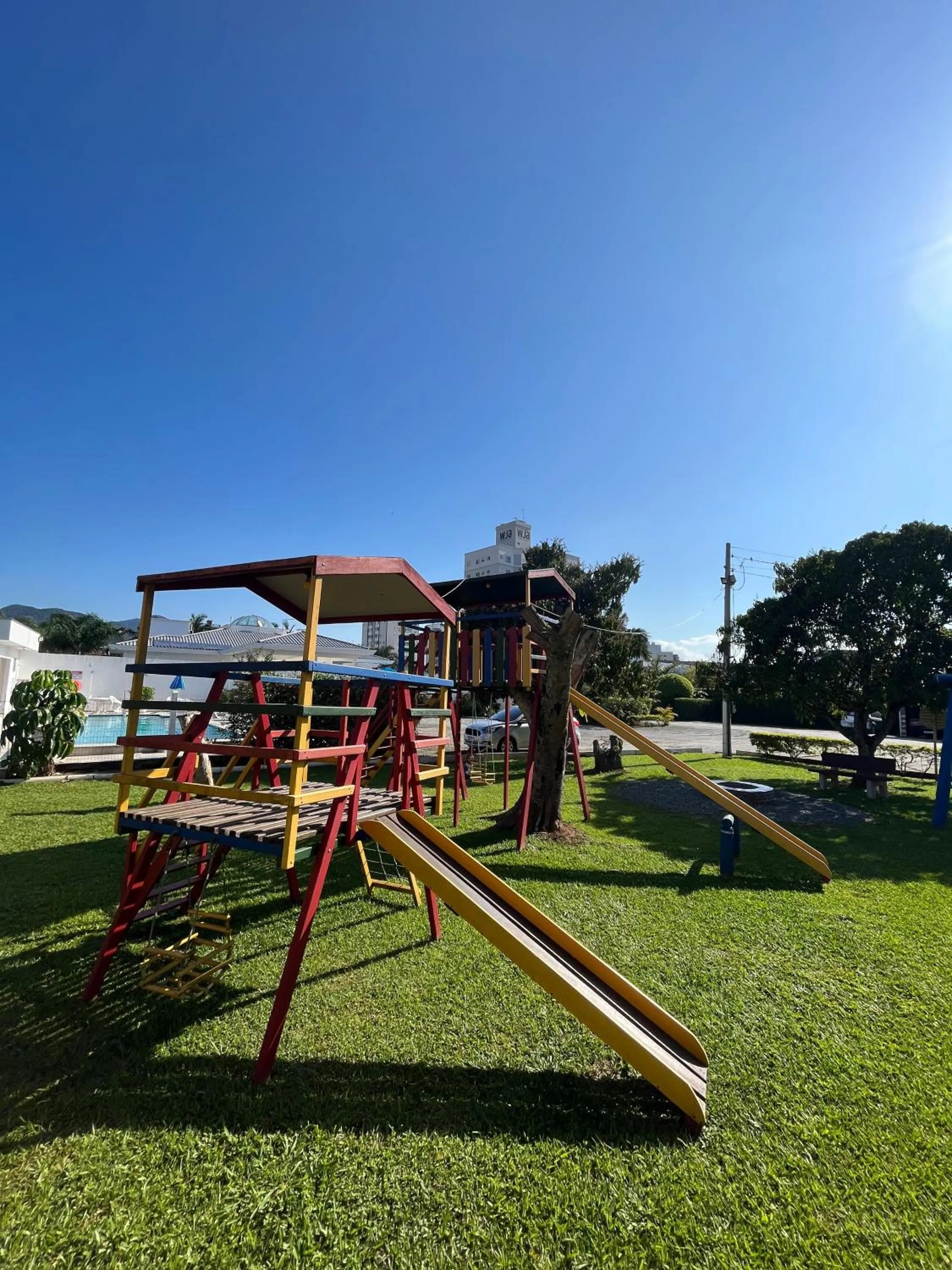 Children play ground in Arco do Sol Park Hotel