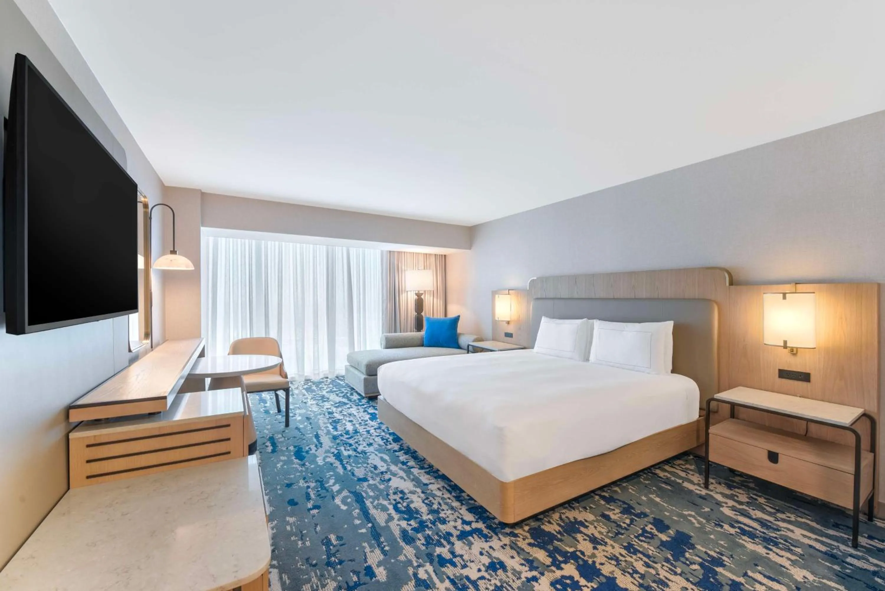 Bed in Hilton Anaheim