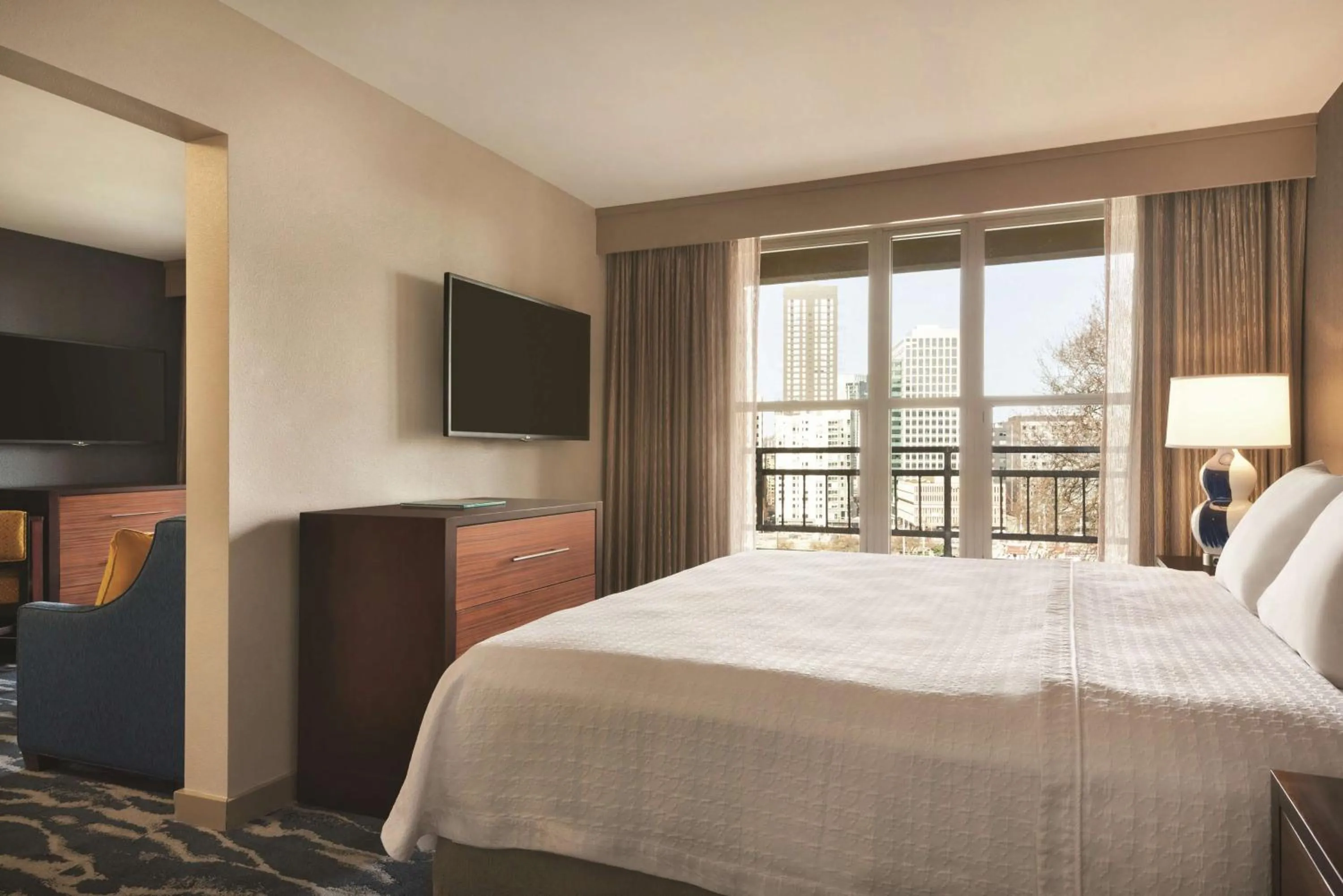 Bed in Homewood Suites by Hilton-Seattle Convention Center-Pike Street