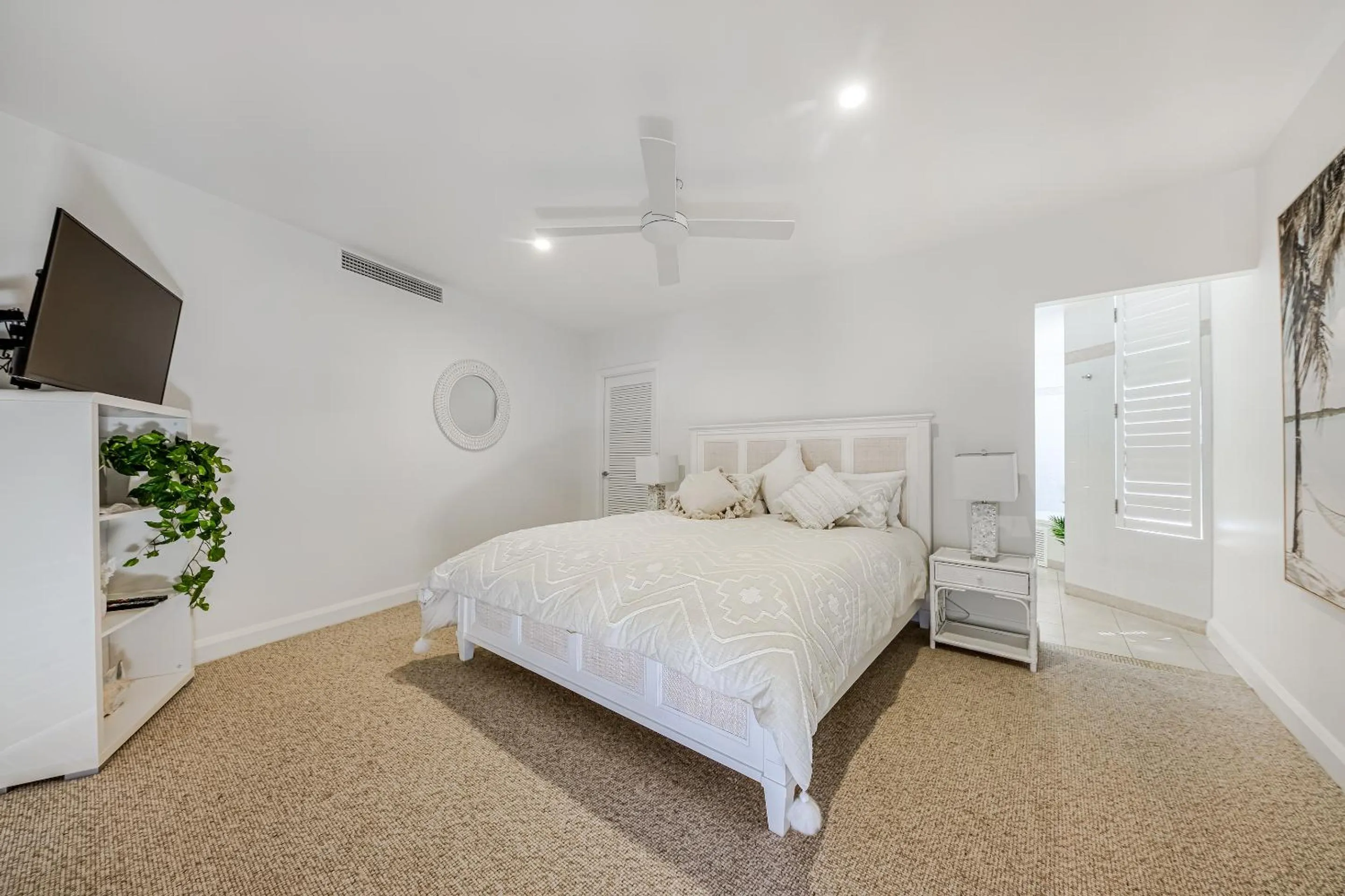 Bedroom, Bed in m1 Resort