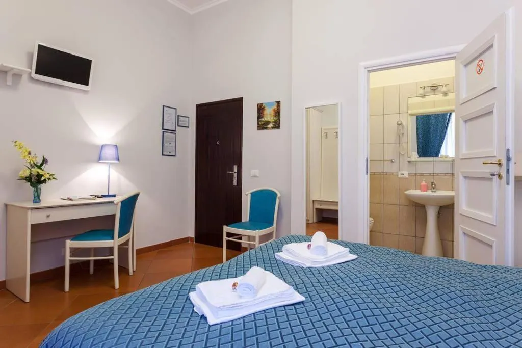 Bedroom, Bed in Ottaviano Guest House