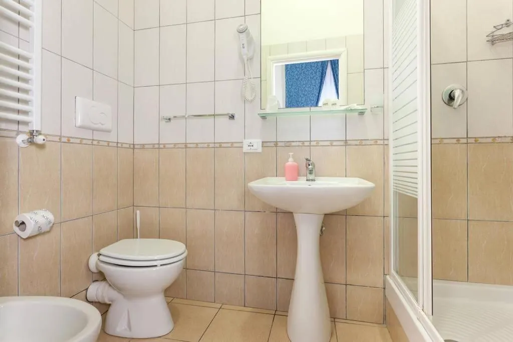 Bathroom in Ottaviano Guest House