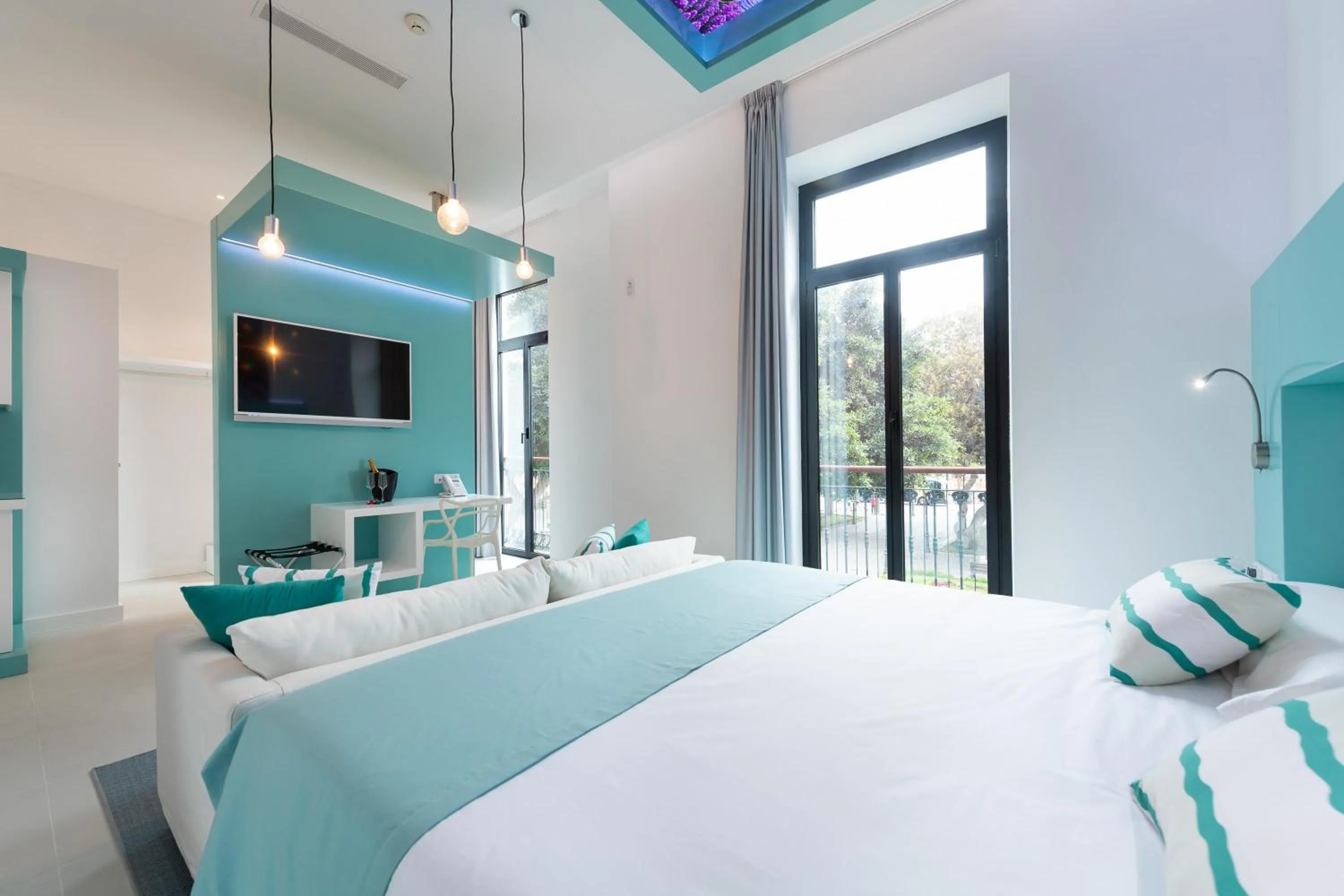 Photo of the whole room, Bed in HD Acuario Lifestyle