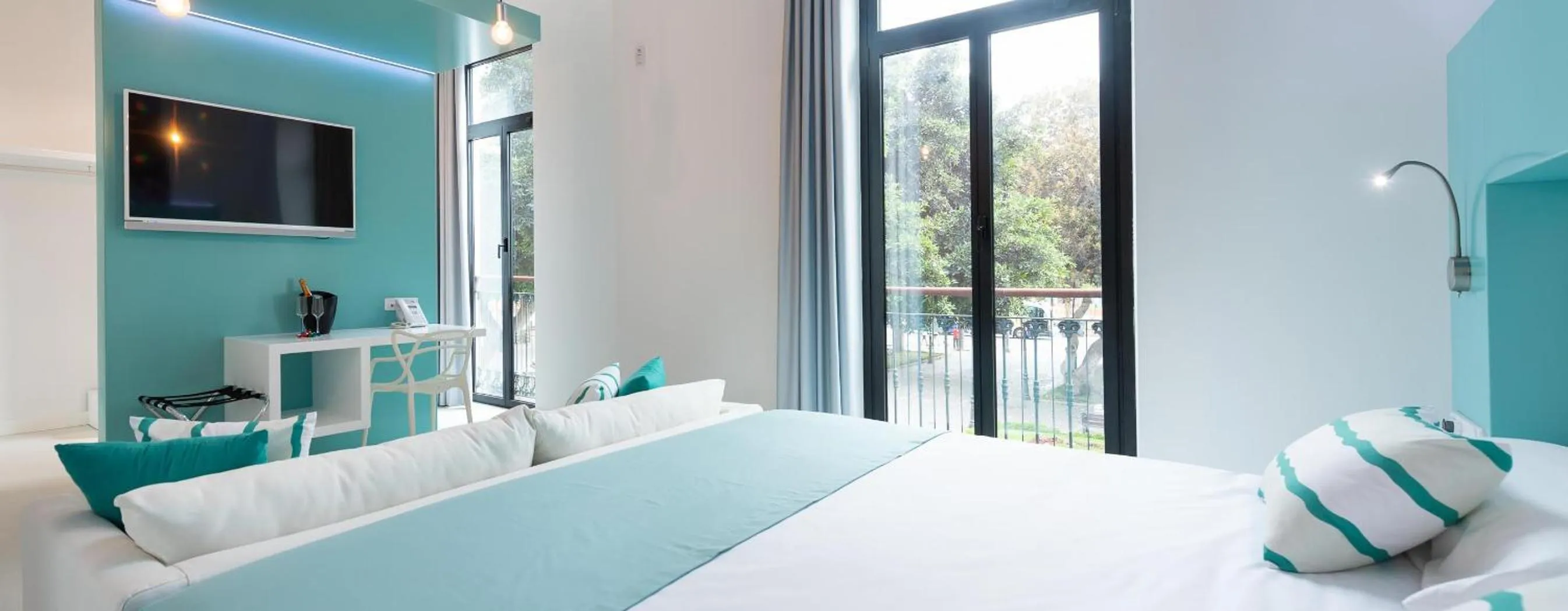 Bathroom, Bed in HD Acuario Lifestyle