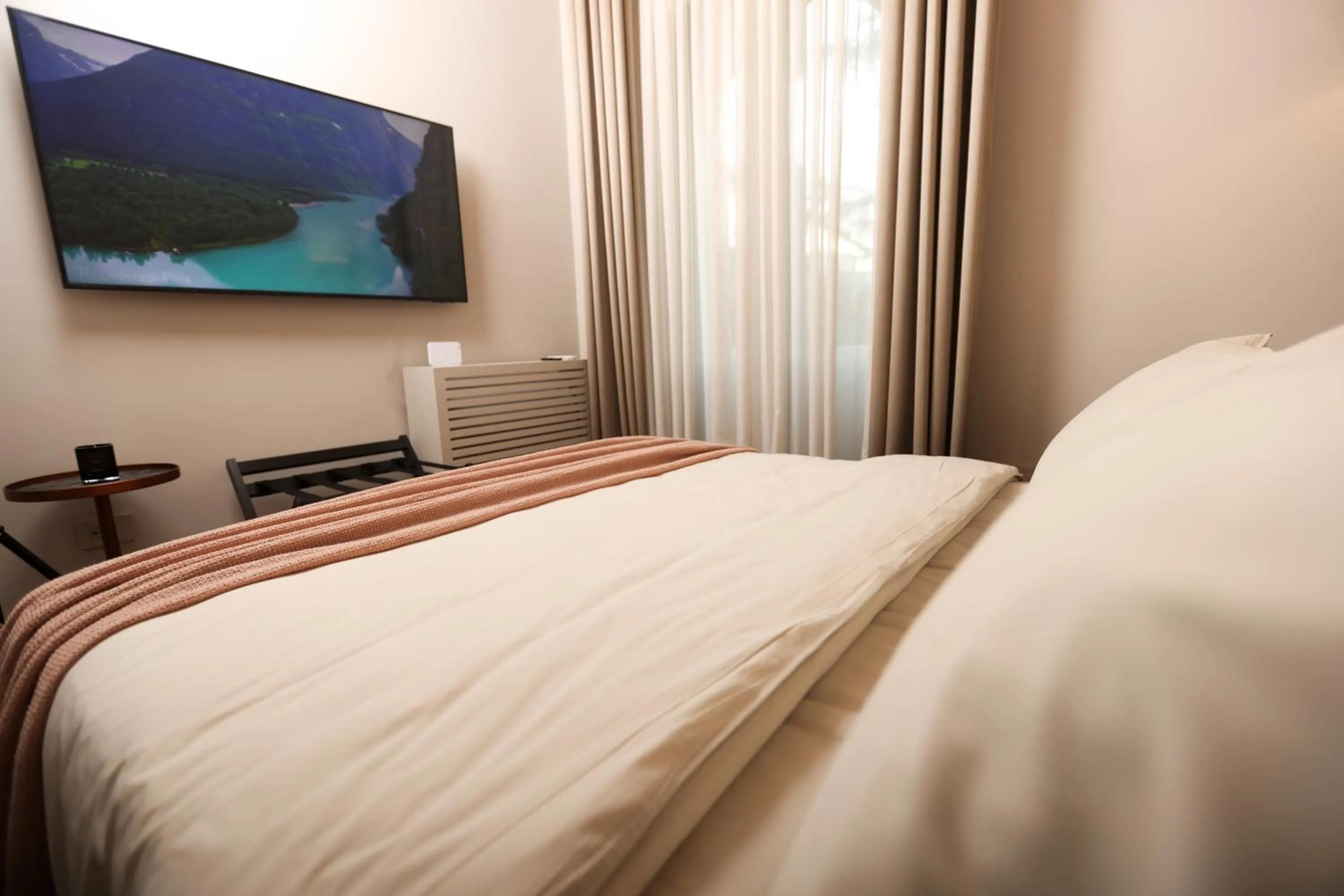 TV and multimedia, Bed in Padam Boutique Hotel