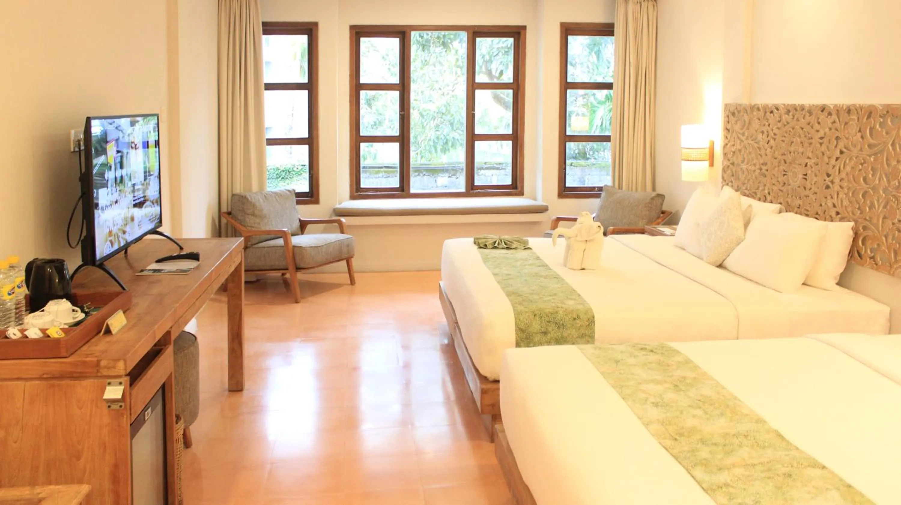 Photo of the whole room, Bed in AlamKulkul Boutique Resort