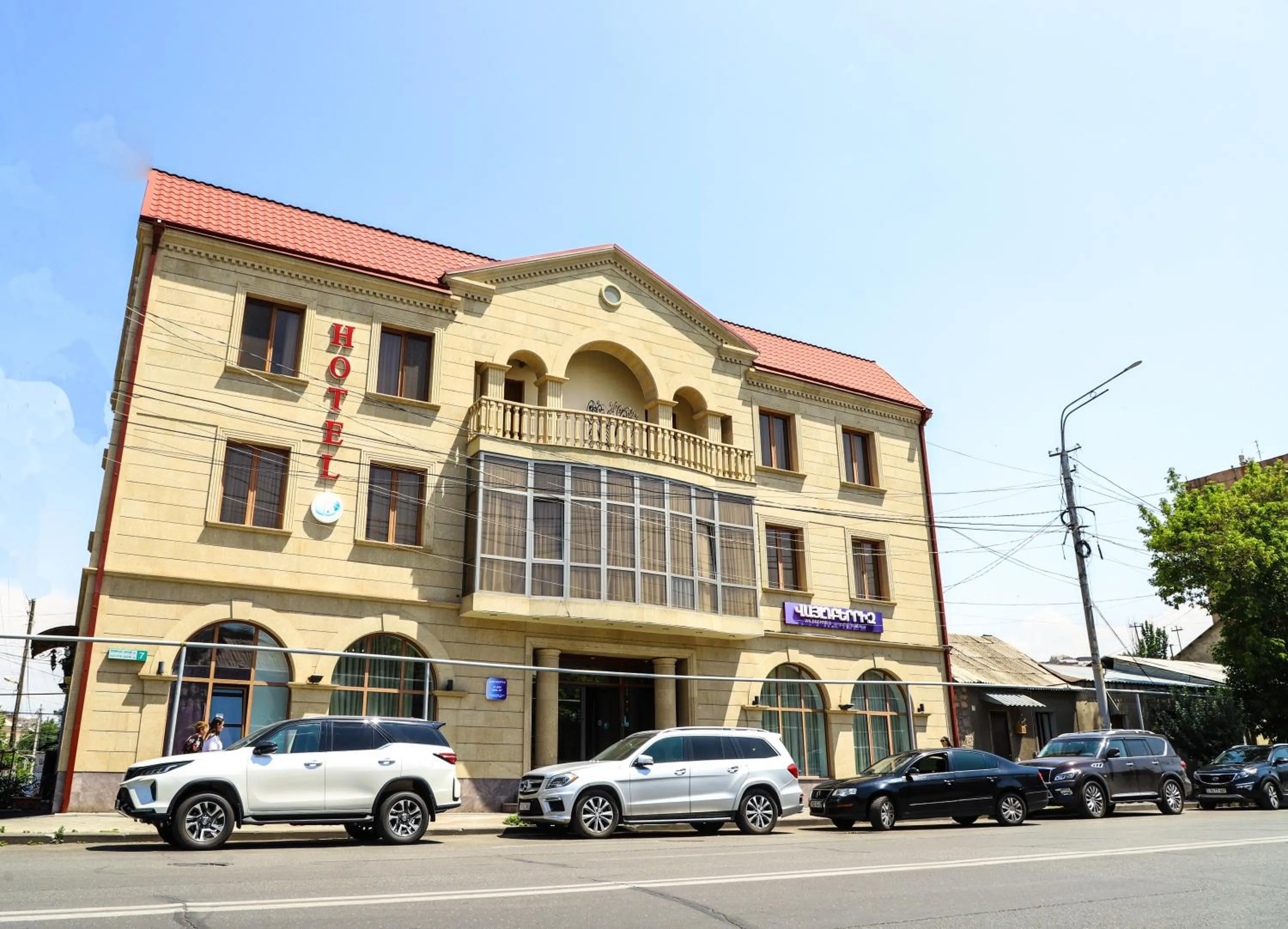 Property building in SD Hotel