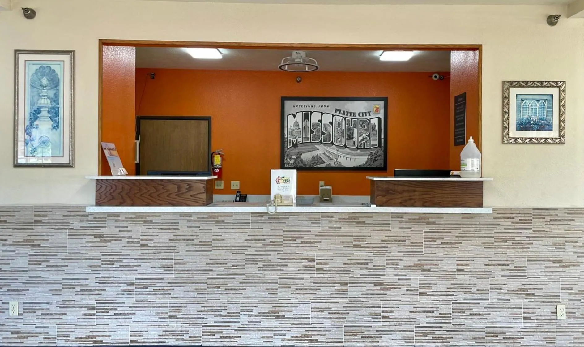 Super 8 by Wyndham Platte City Kansas City Area