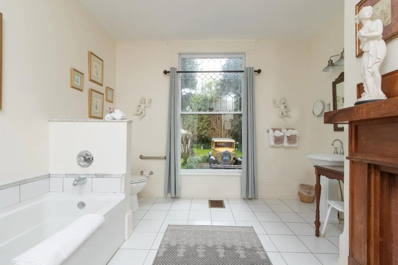 Herlong Mansion Bed & Breakfast