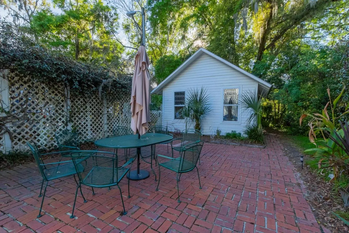 Herlong Mansion Bed & Breakfast