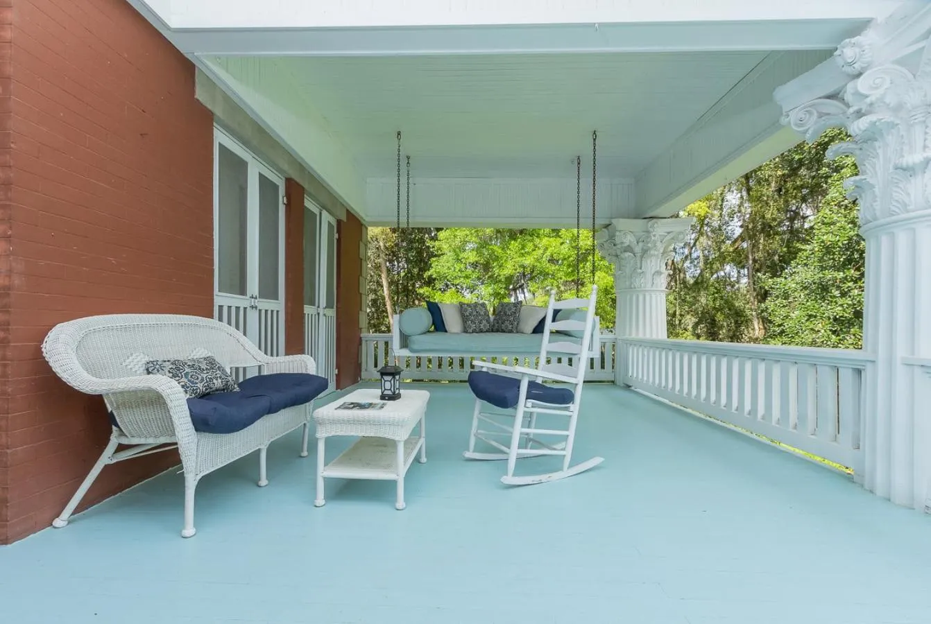 Herlong Mansion Bed & Breakfast