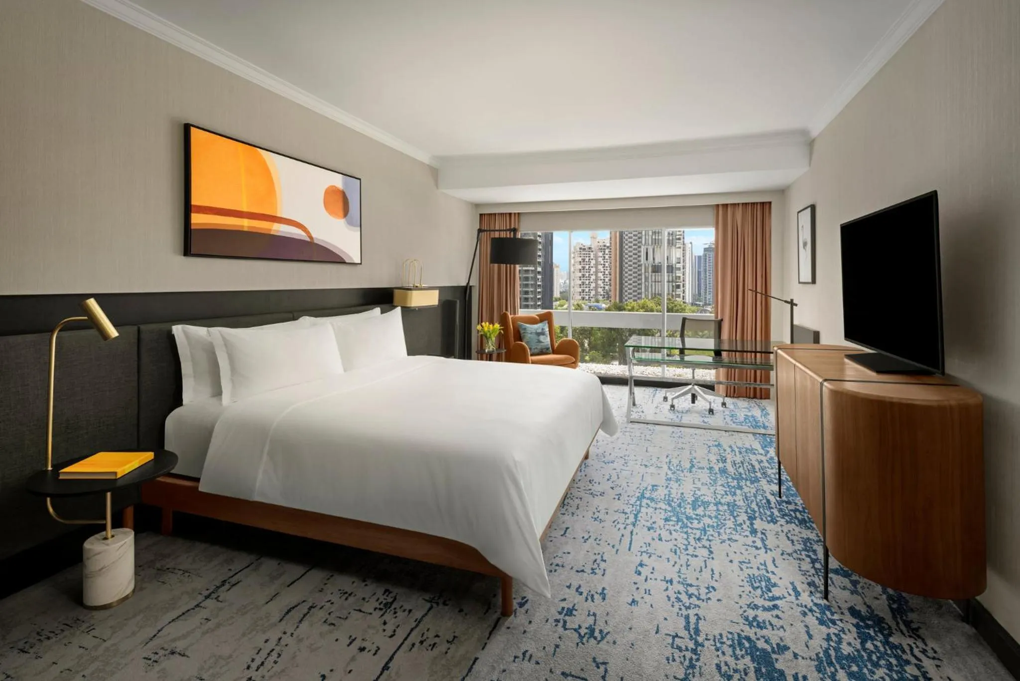 Photo of the whole room, Bed in voco Orchard Singapore by IHG