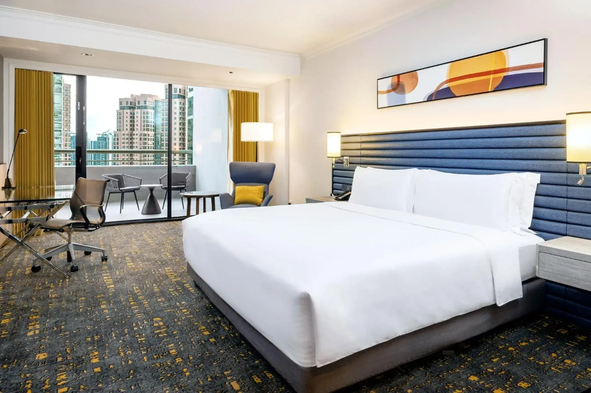 1 King Bed Premium Club Balcony in voco Orchard Singapore by IHG 1 King Bed Premium Club Balcony in voco Orchard Singapore by IHG