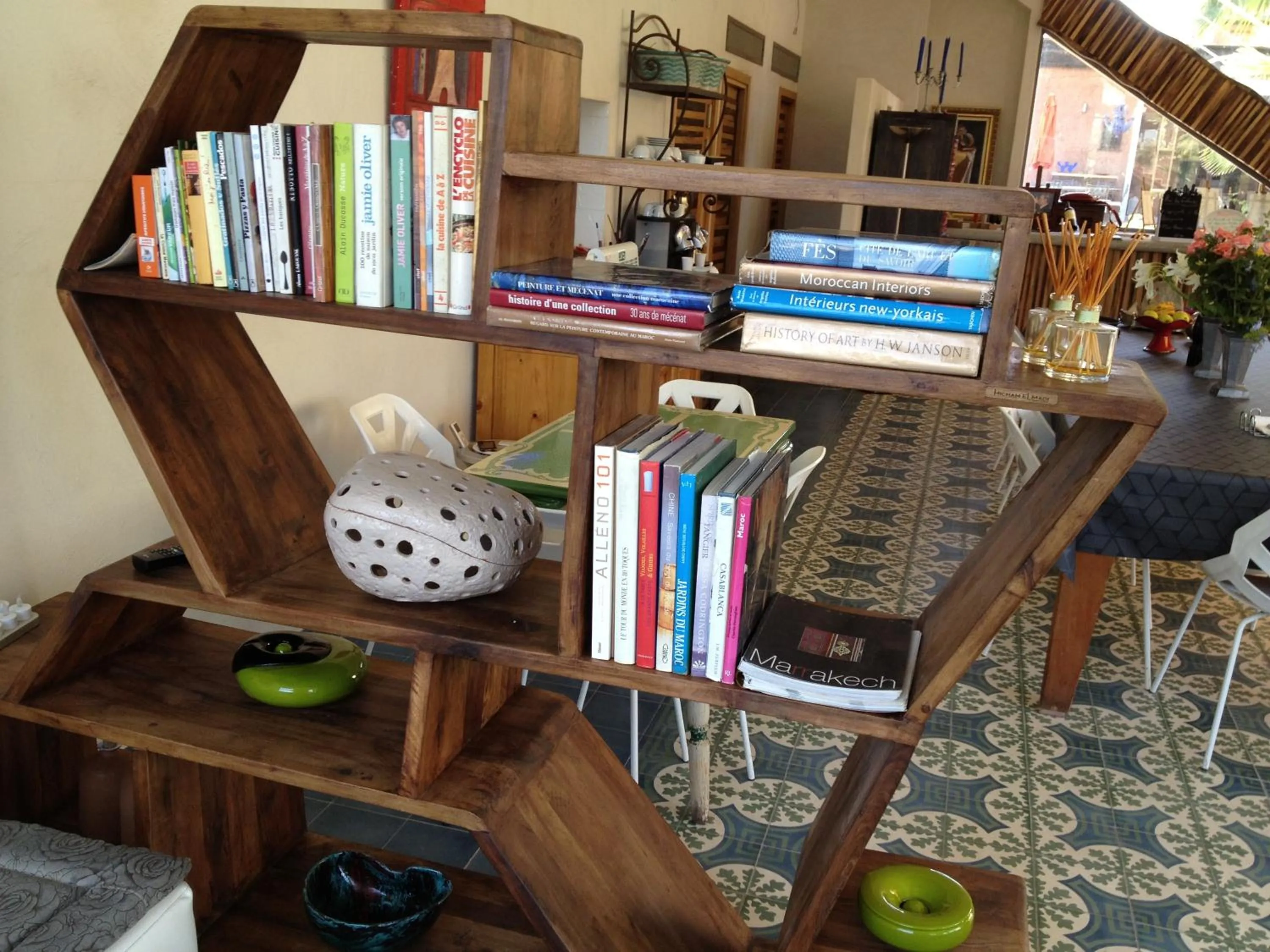 Library in Casa Taos
