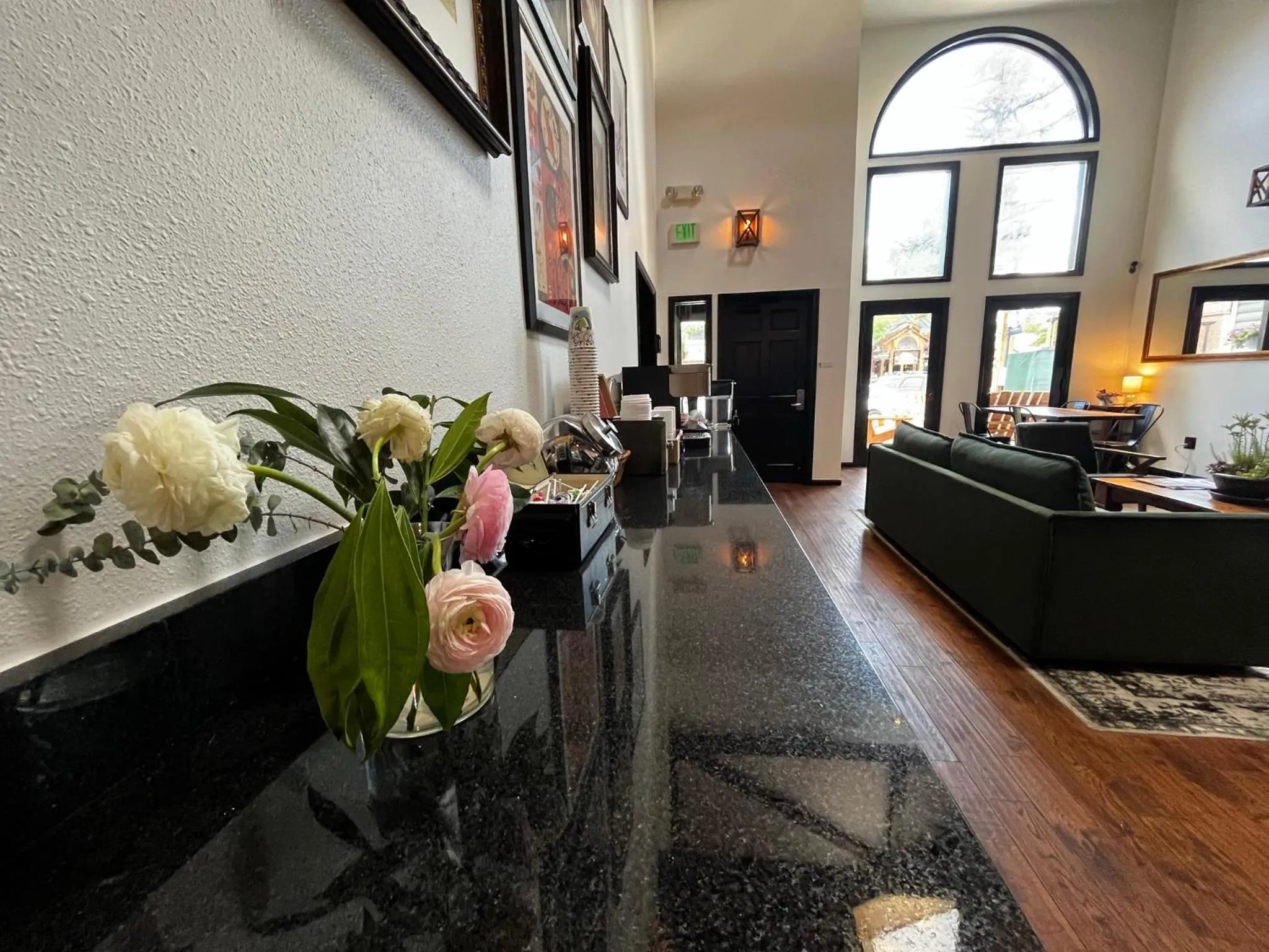 Coffee/tea facilities in Hotel Frisco