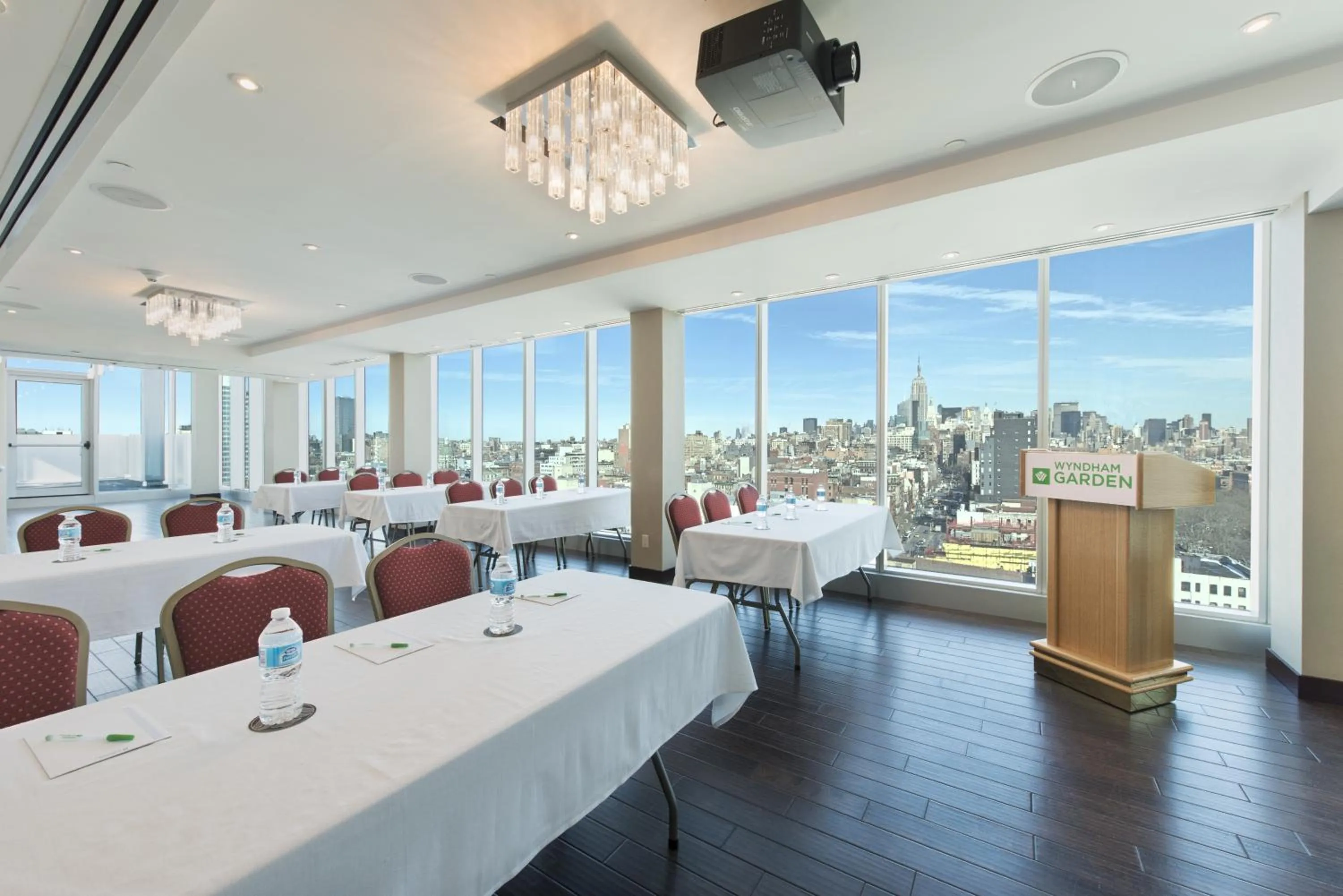 Banquet/Function facilities in Wyndham Garden Chinatown