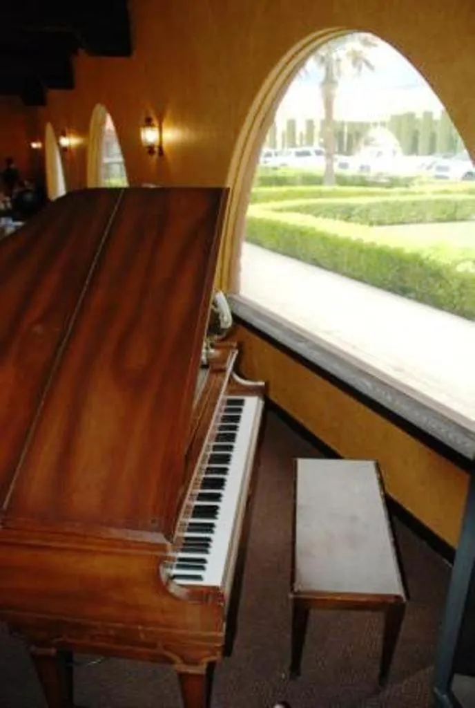 Day in Historic Beaver Dam Lodge, Golf & RV Resort