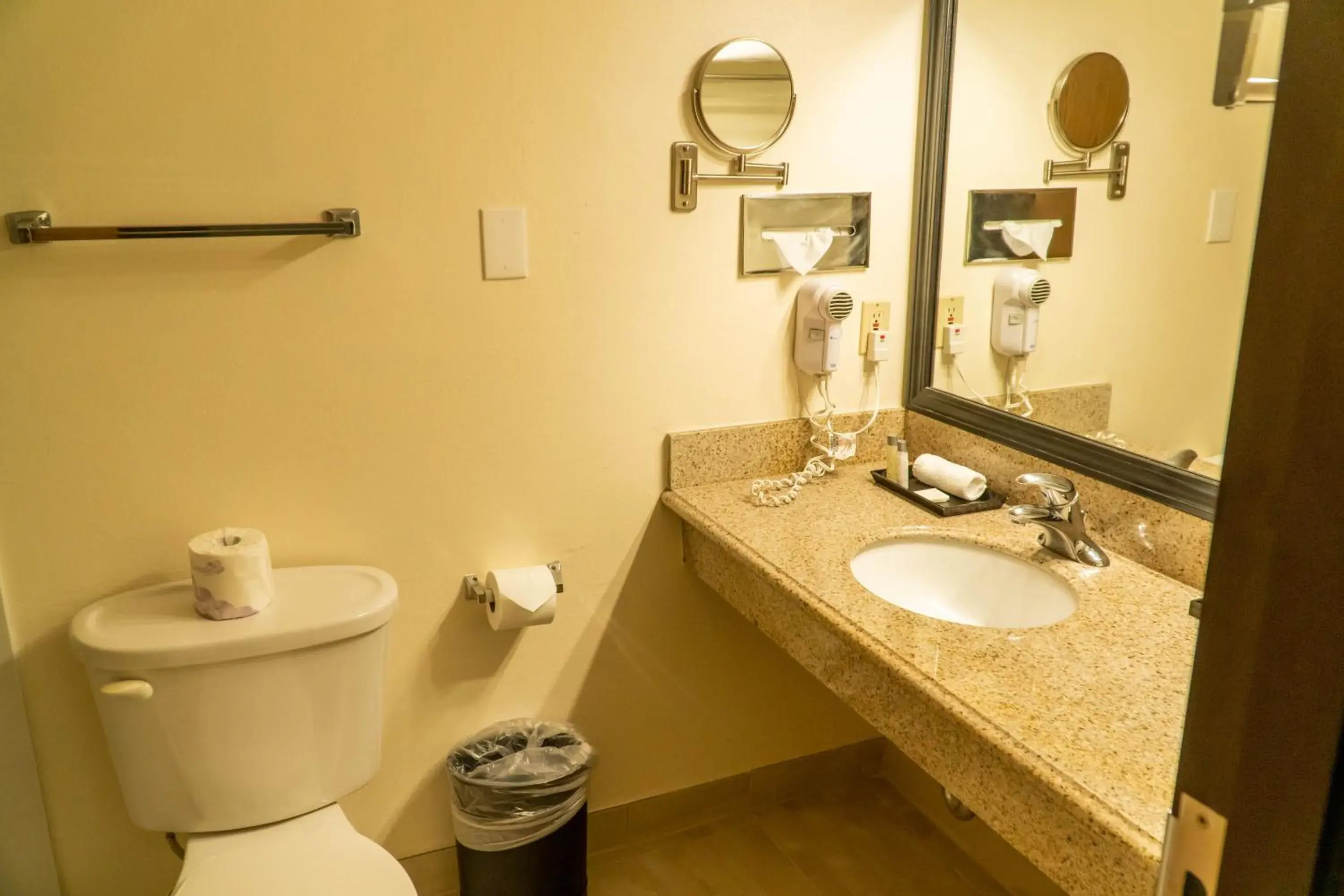 Superior King Room in Hotel Piccadilly Superior King Room in Hotel Piccadilly