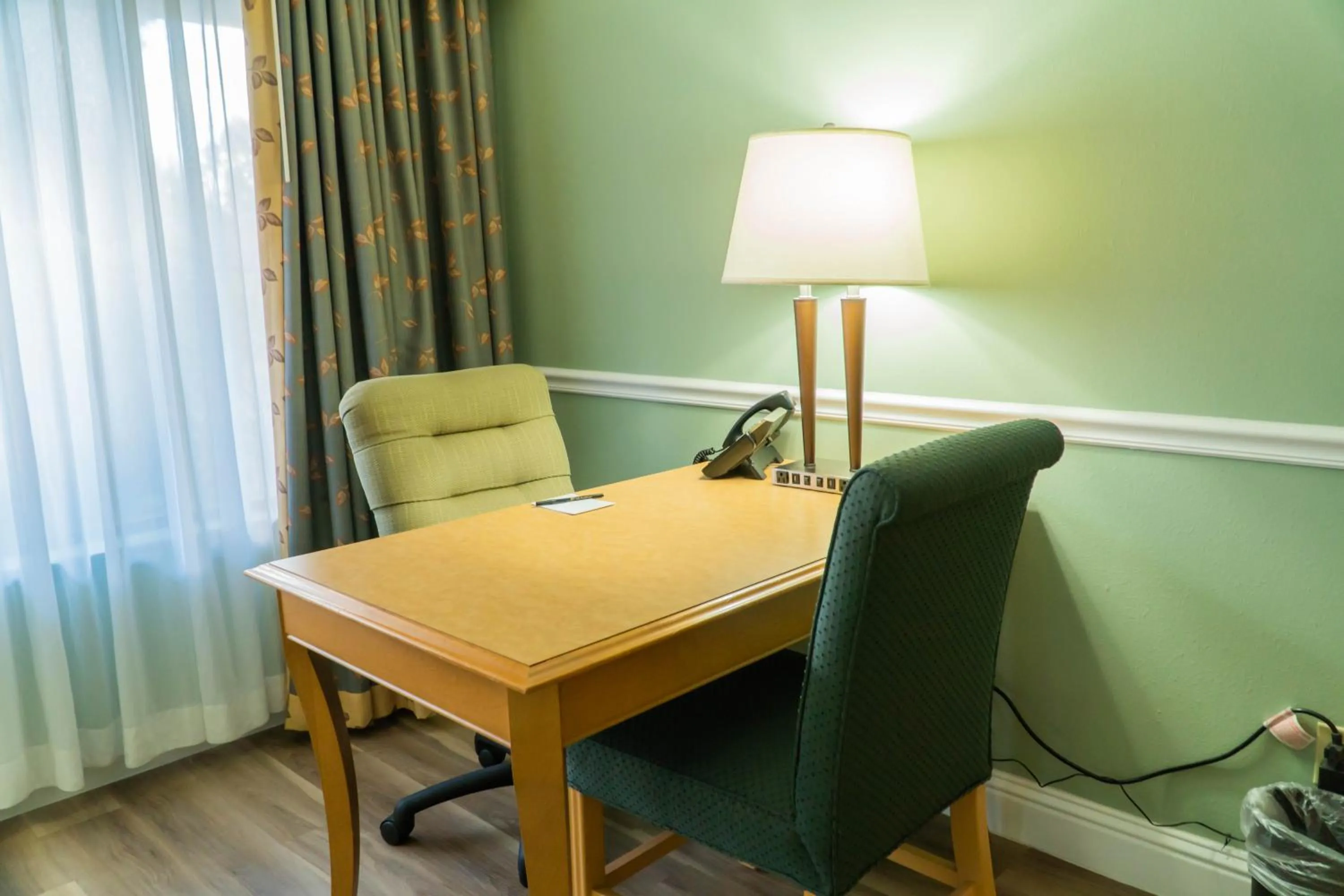Seating area in Hotel Piccadilly