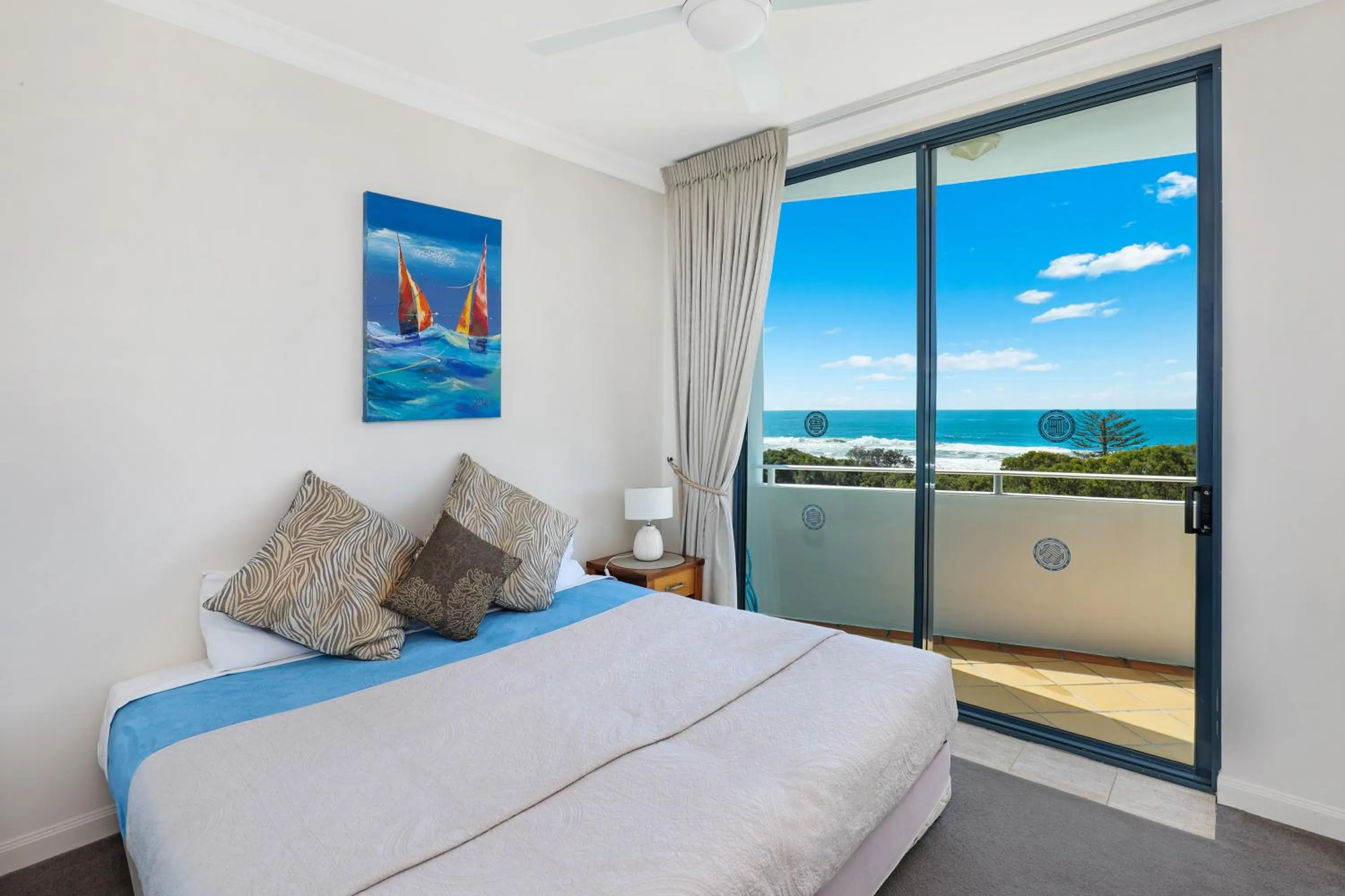 Bedroom, Bed in Santorini Twin Waters