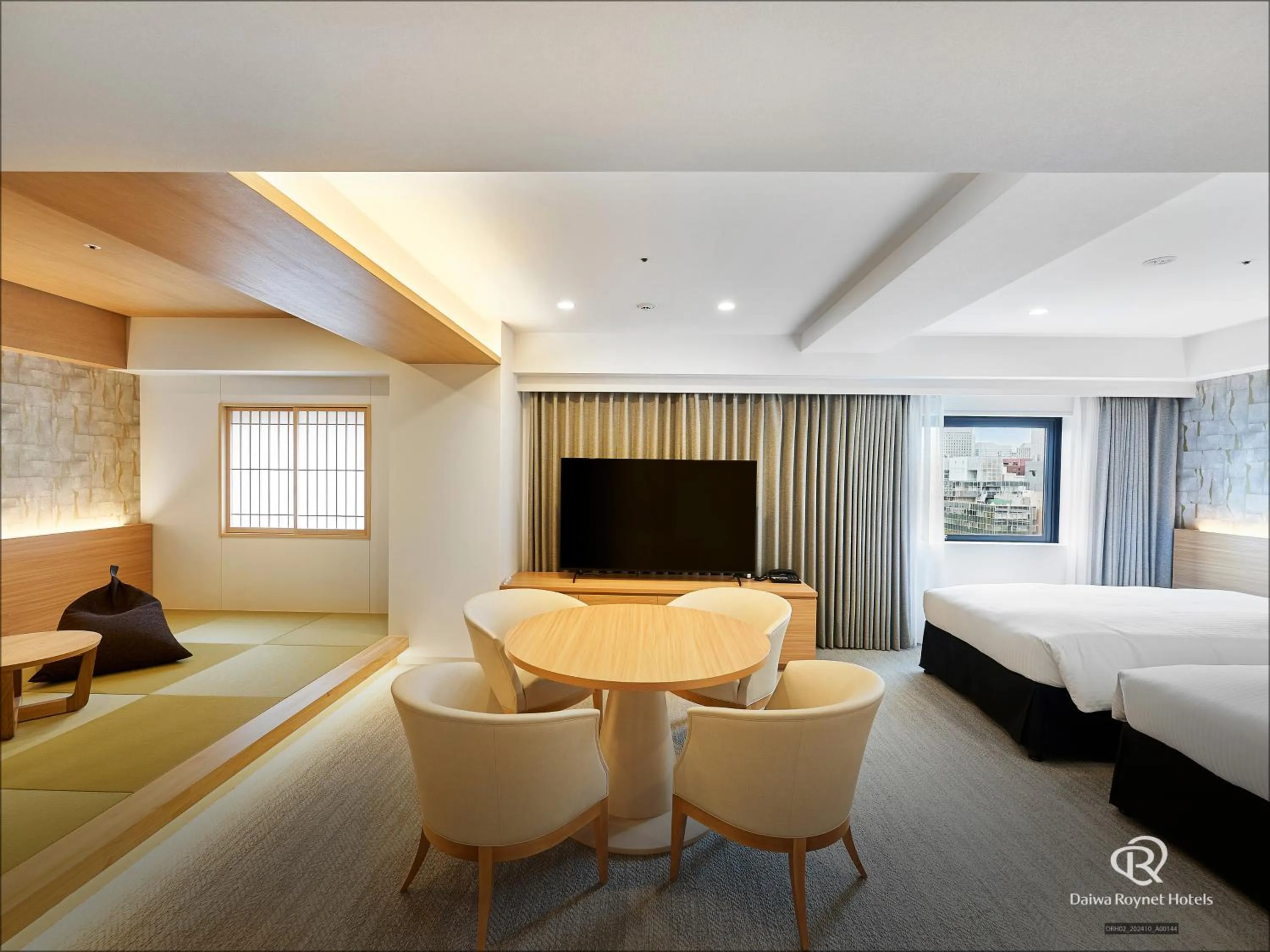 Bed in Daiwa Roynet Hotel Yokohama-Koen