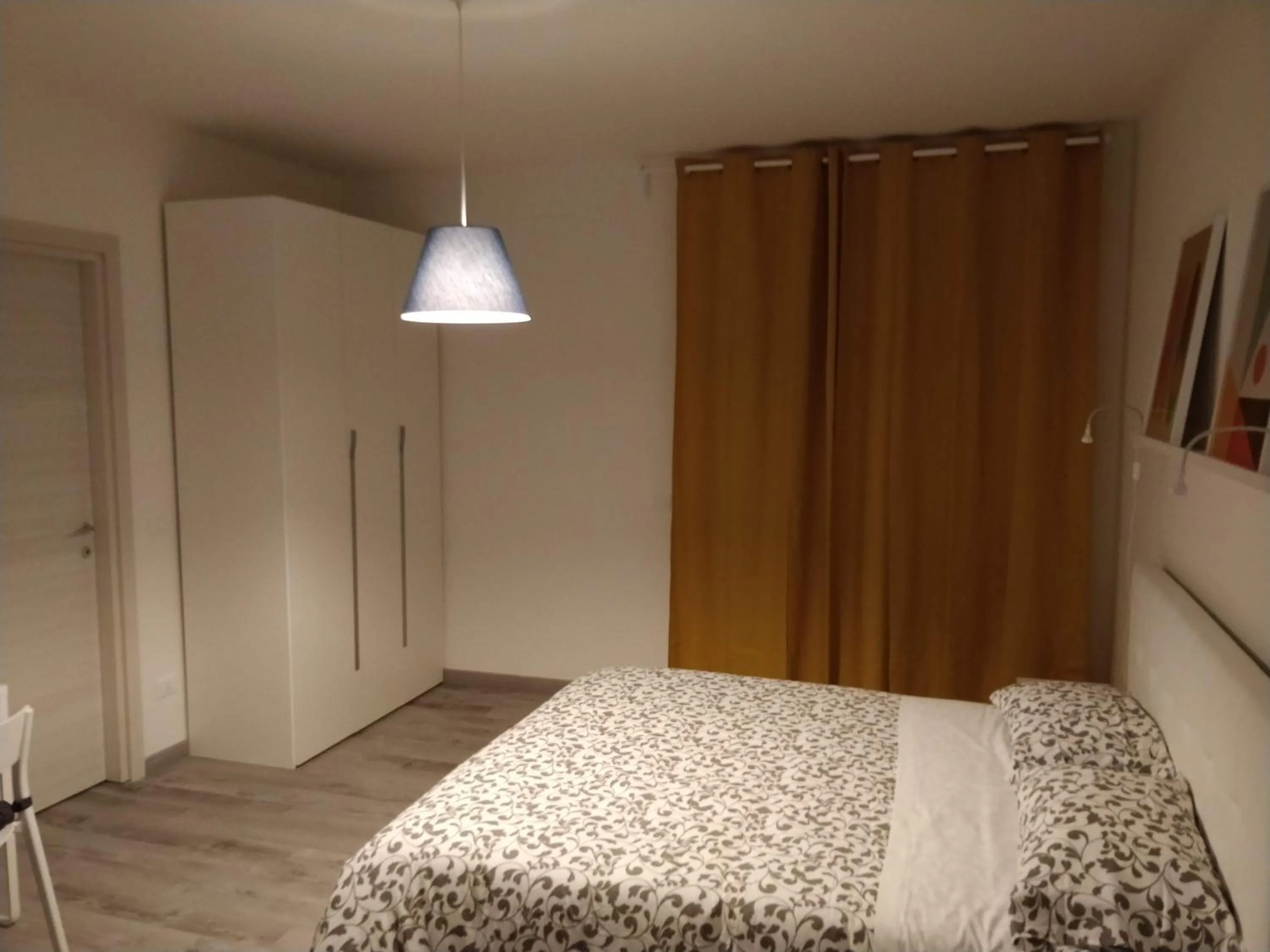 Bedroom, Bed in Novantatrè