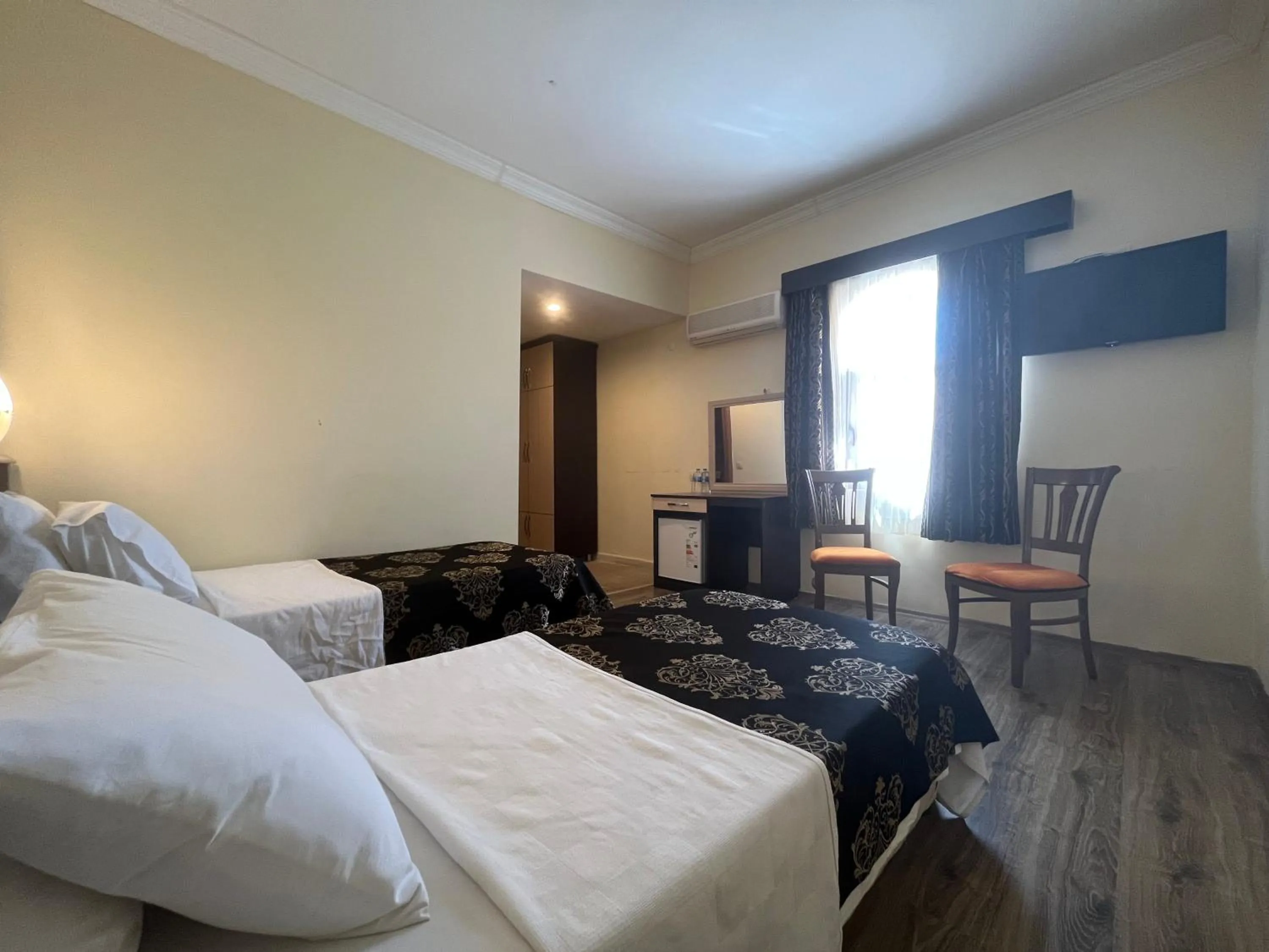 Bed in Hotel Euphrat Nemrut